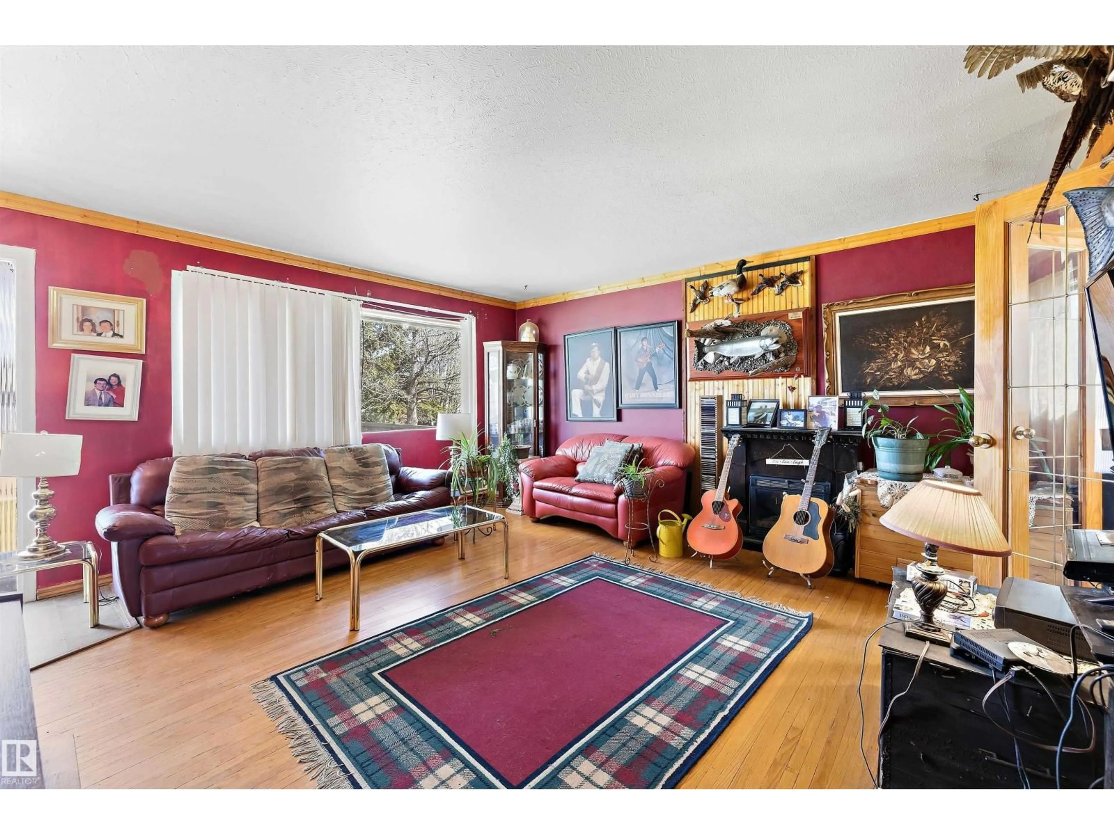 Living room with furniture, unknown for NW - 13508 111 ST, Edmonton Alberta T5E4Z8