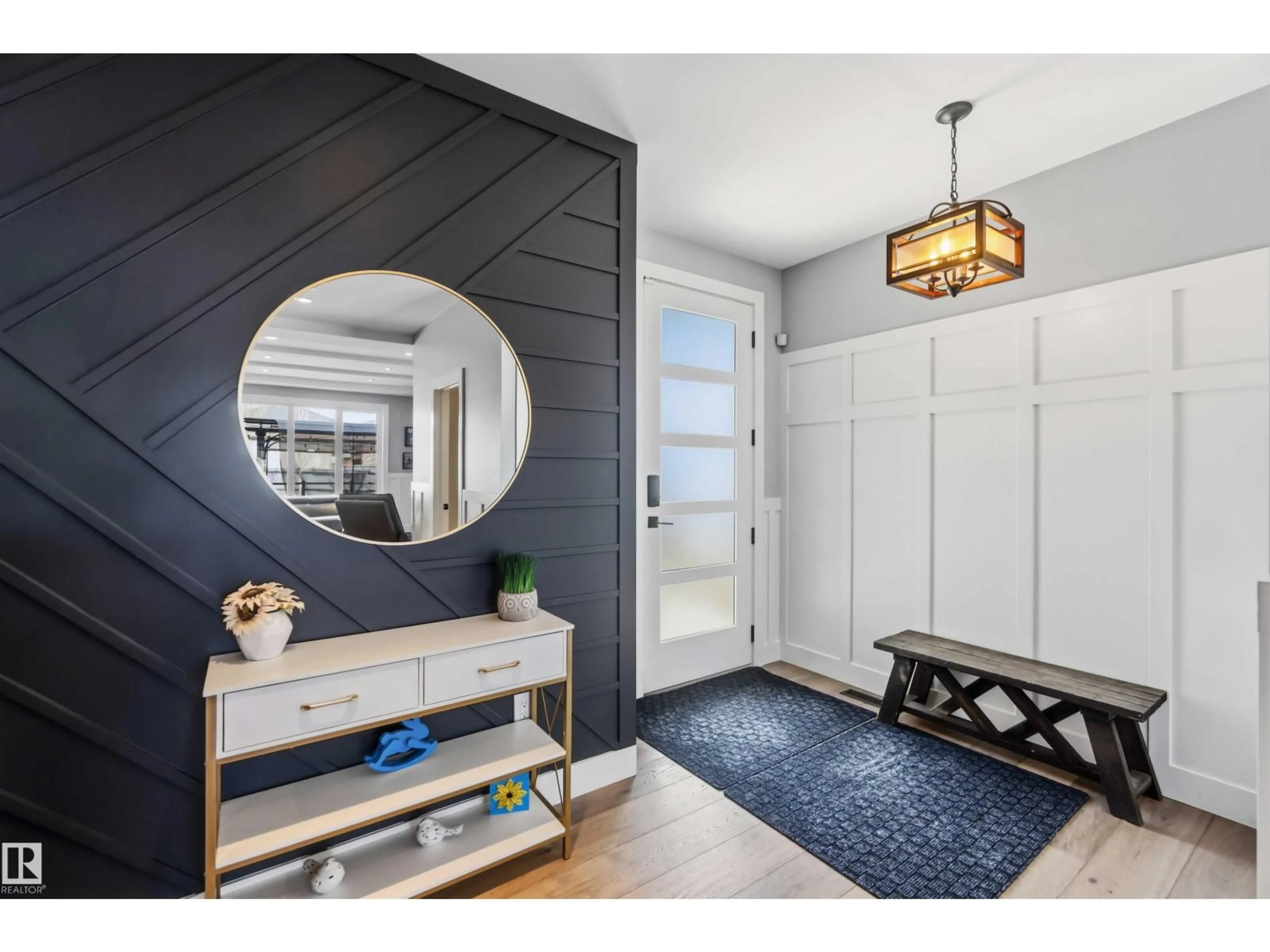 Indoor entryway for 416 MEADOWVIEW DR, Fort Saskatchewan Alberta T8L0N9