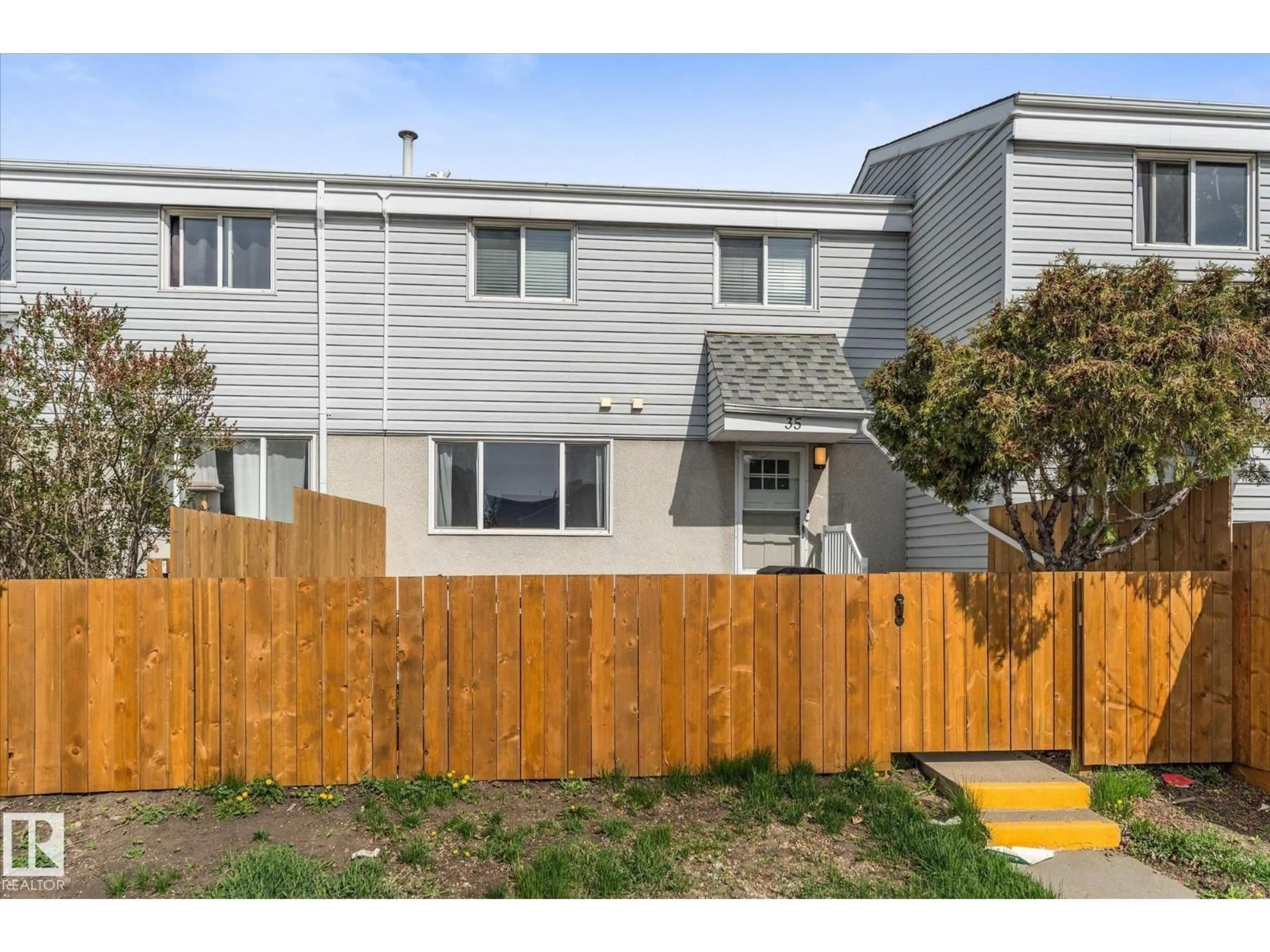 Unknown for 35 MCLEOD PL, Edmonton Alberta T5A3A8