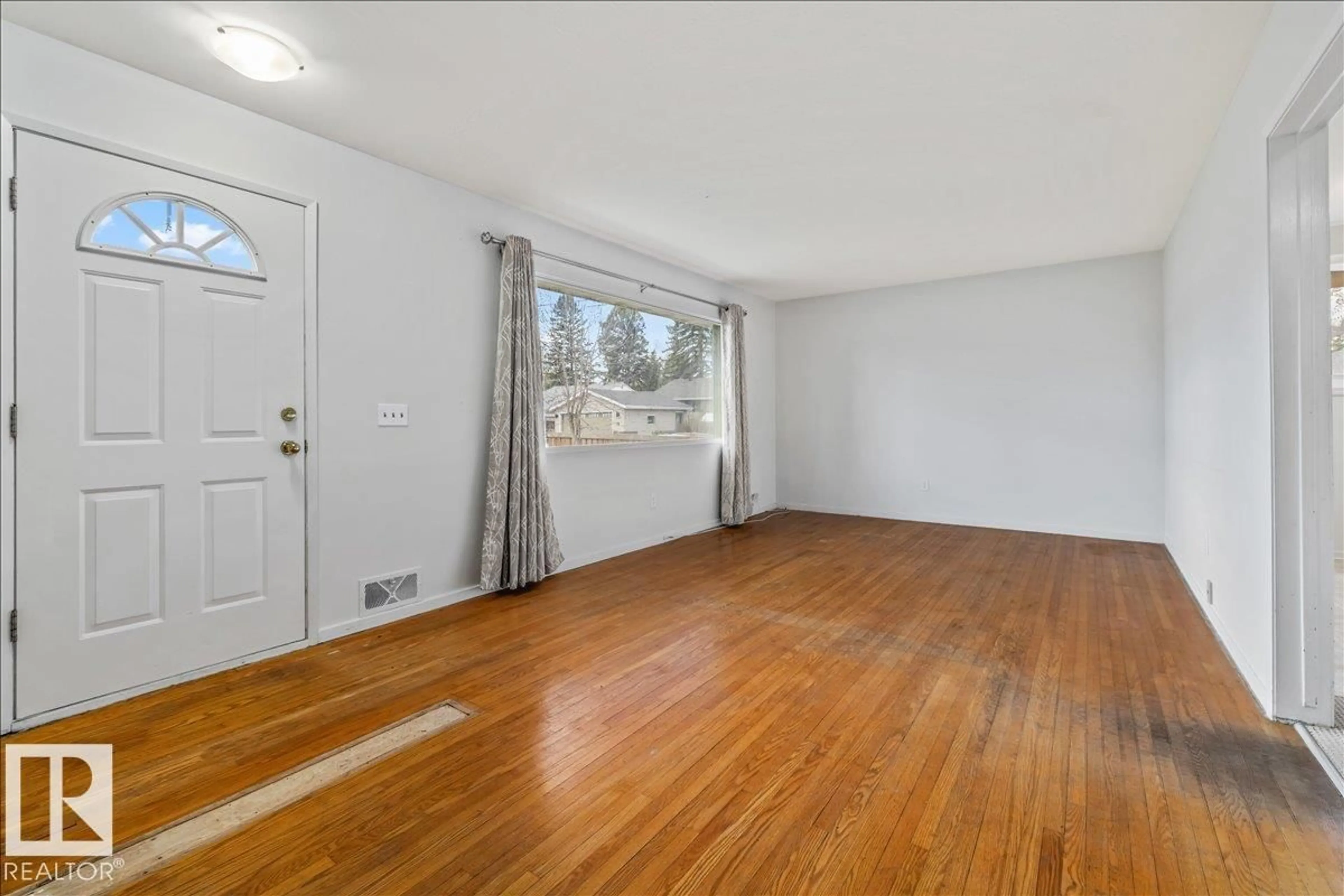 A pic of a room for 24 ELIZABETH DR, Fort Saskatchewan Alberta T8L2M4