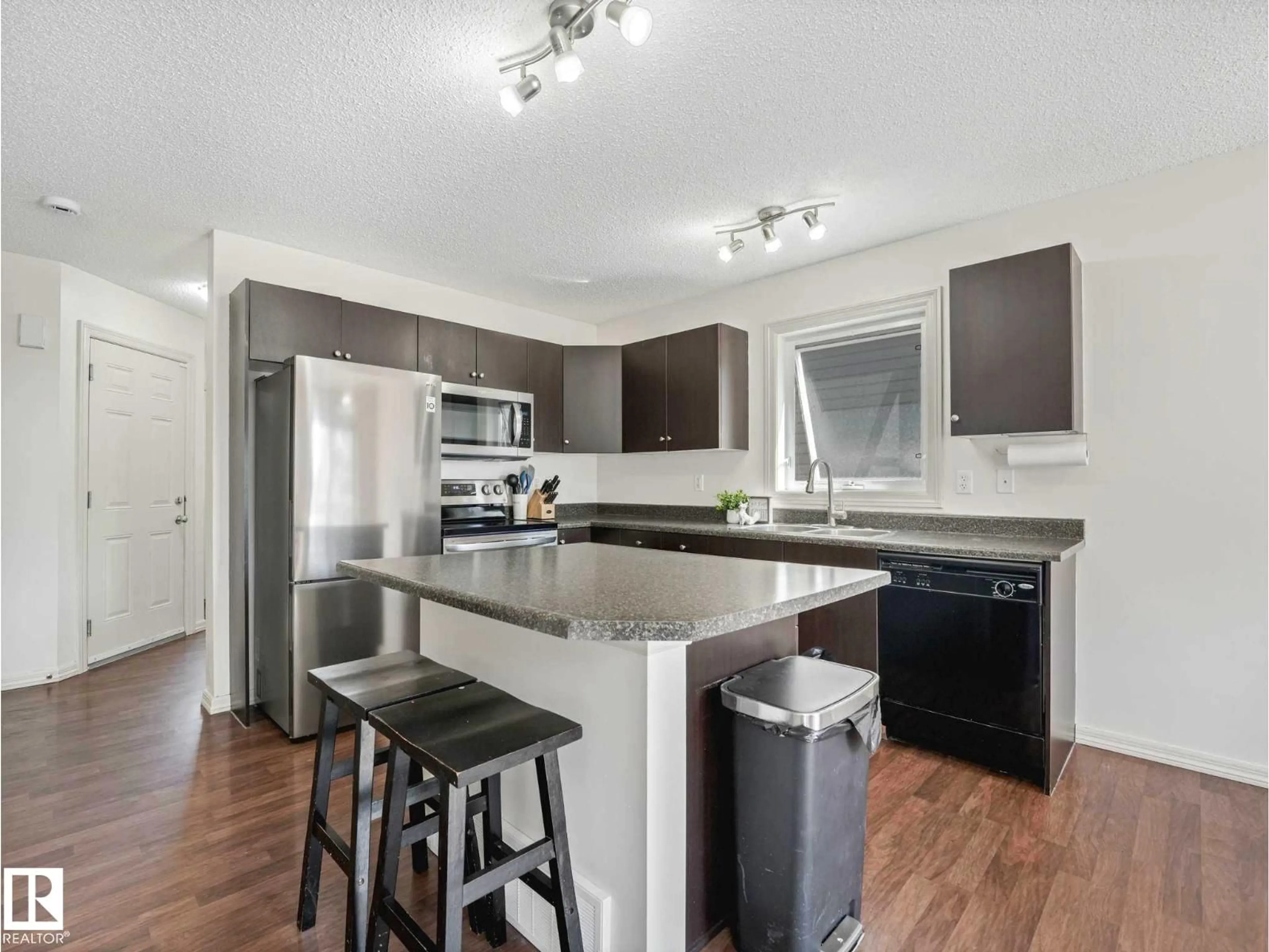 Open concept kitchen, unknown for 26 5101 SOLEIL BV, Beaumont Alberta T4X0E3