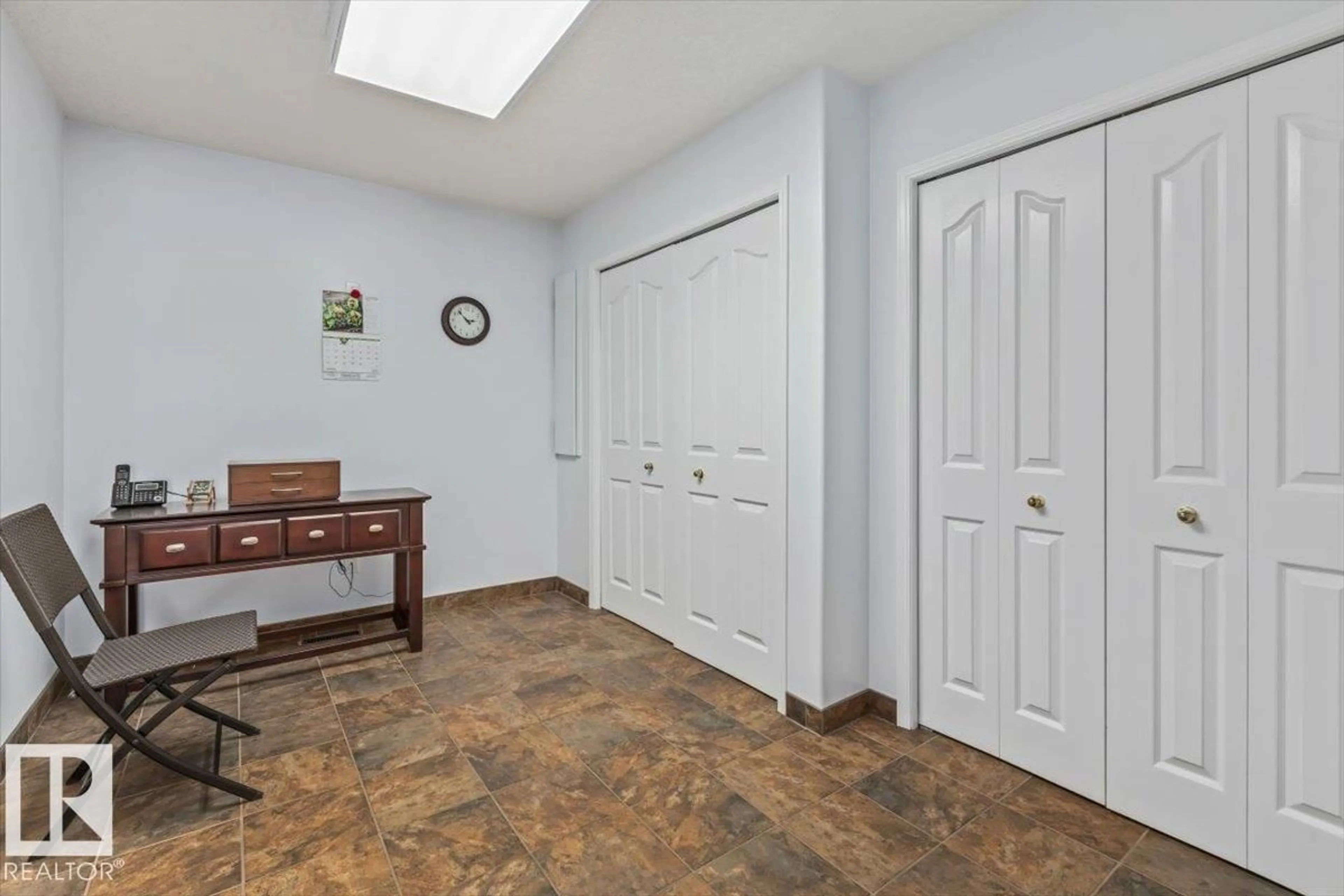 Indoor entryway for #10 - 85 GERVAIS RD, St. Albert Alberta T8N6H4