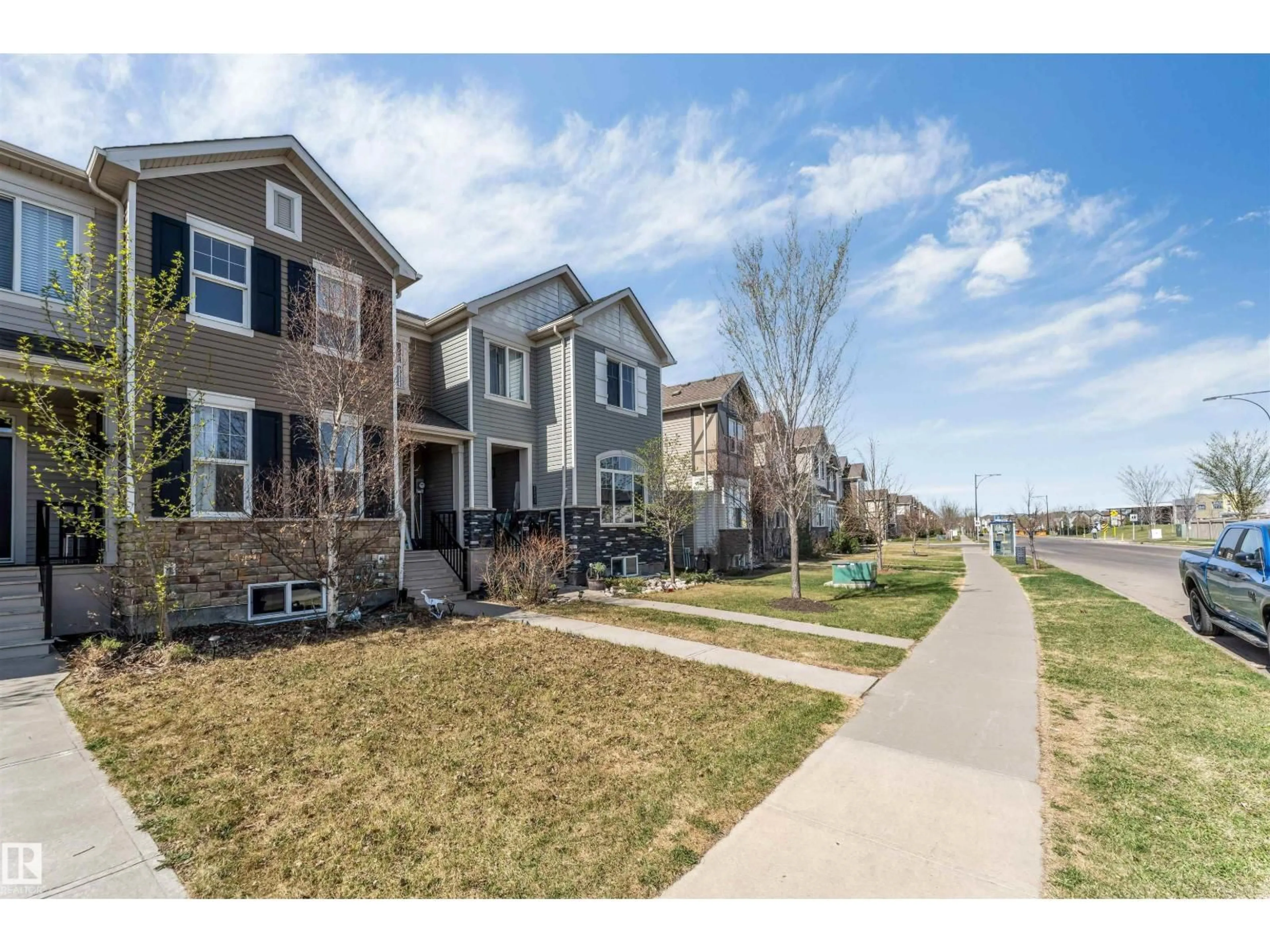 A pic from outside/outdoor area/front of a property/back of a property/a pic from drone, street for 8041 CHAPPELLE WY, Edmonton Alberta T6W3K8