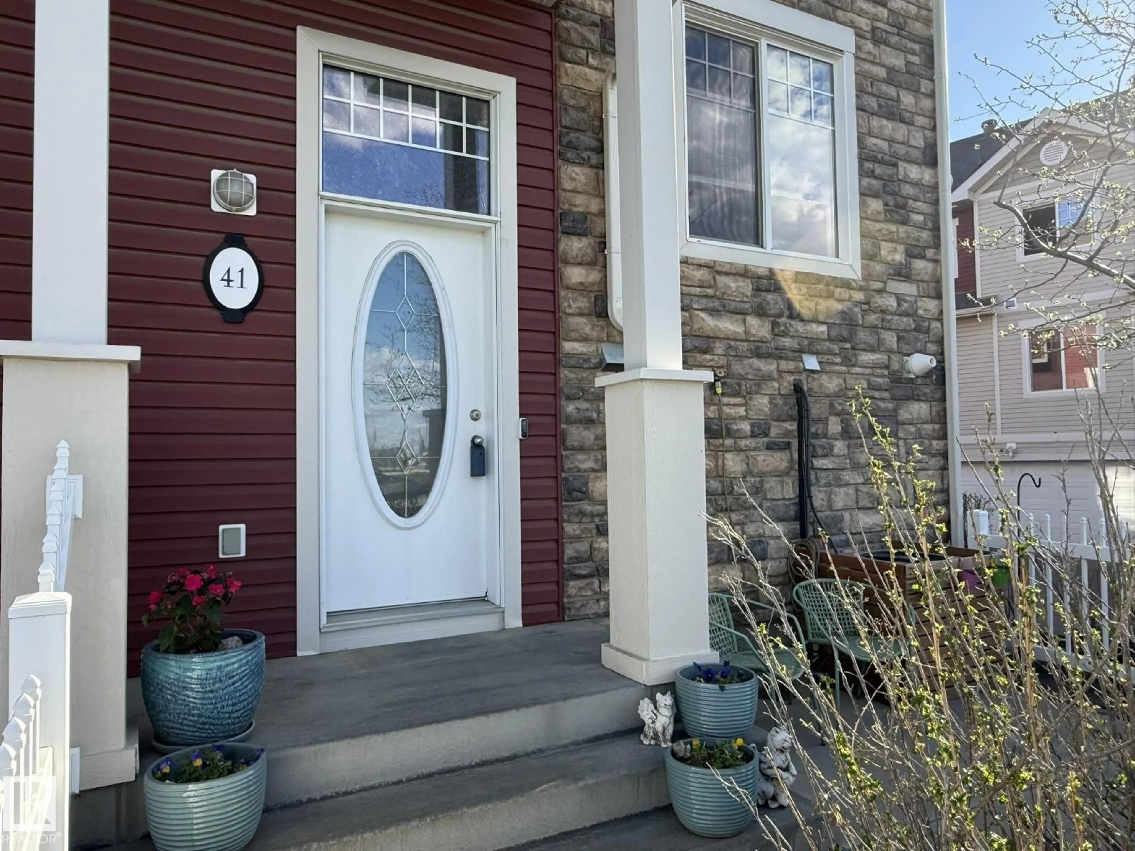 Indoor entryway for #41 - 460 HEMINGWAY RD, Edmonton Alberta T6M0M5