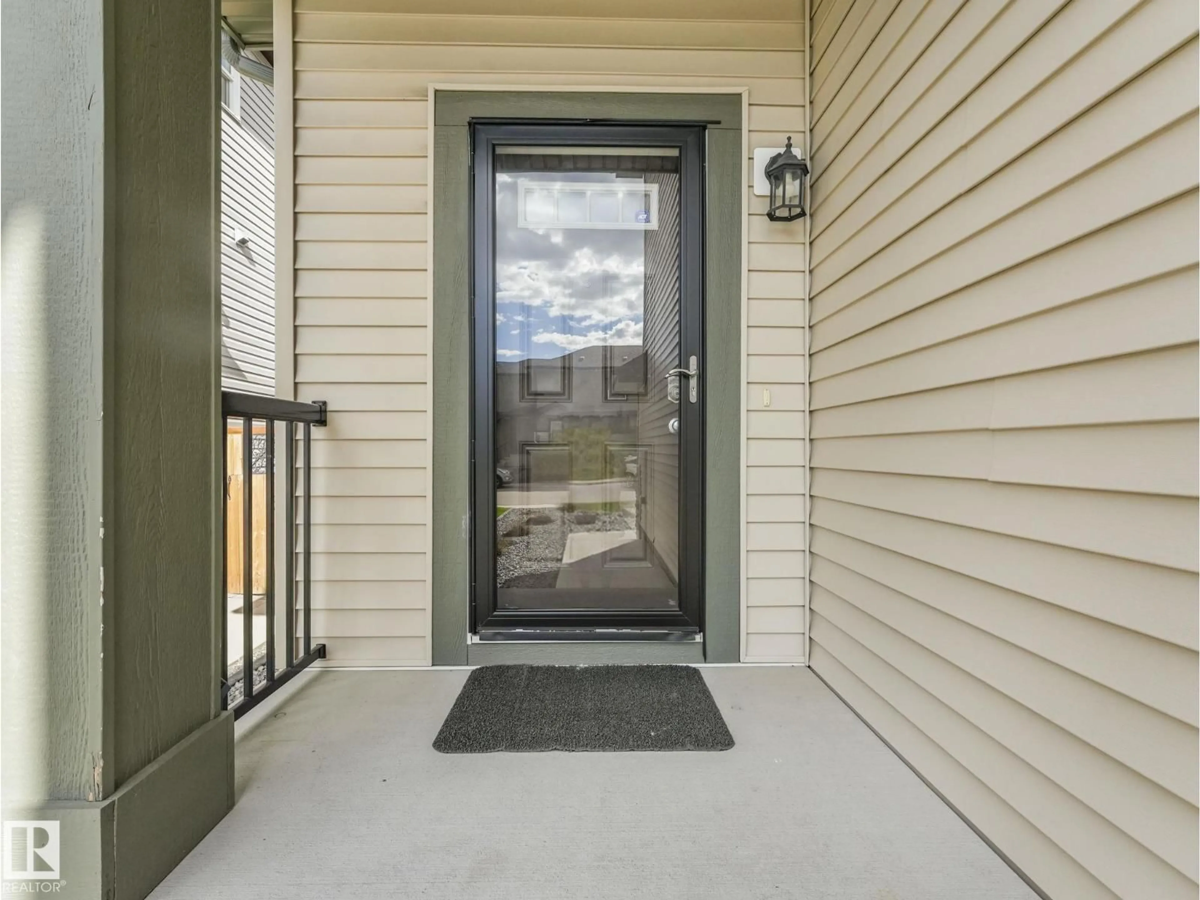 Indoor entryway for NW - 14227 138 ST, Edmonton Alberta T6V0L6