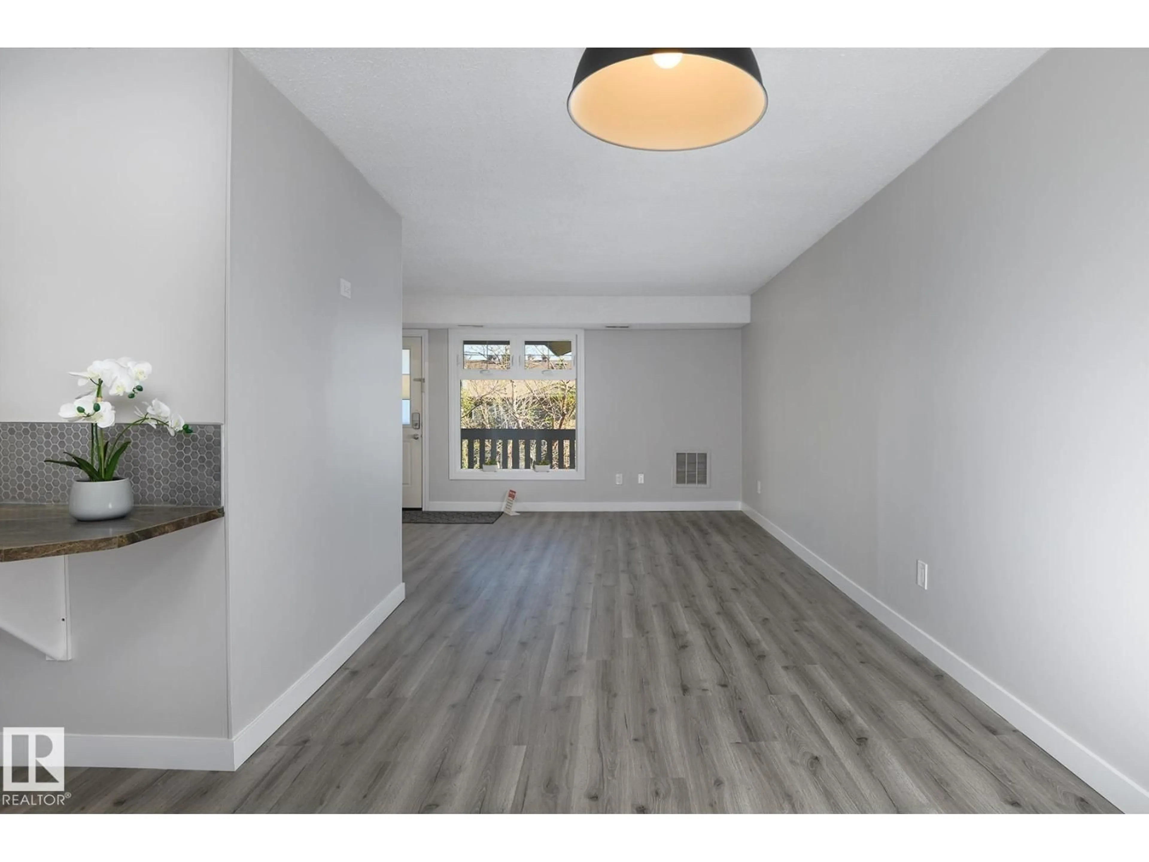 A pic of a room for 5816 172 ST, Edmonton Alberta T6M1B4