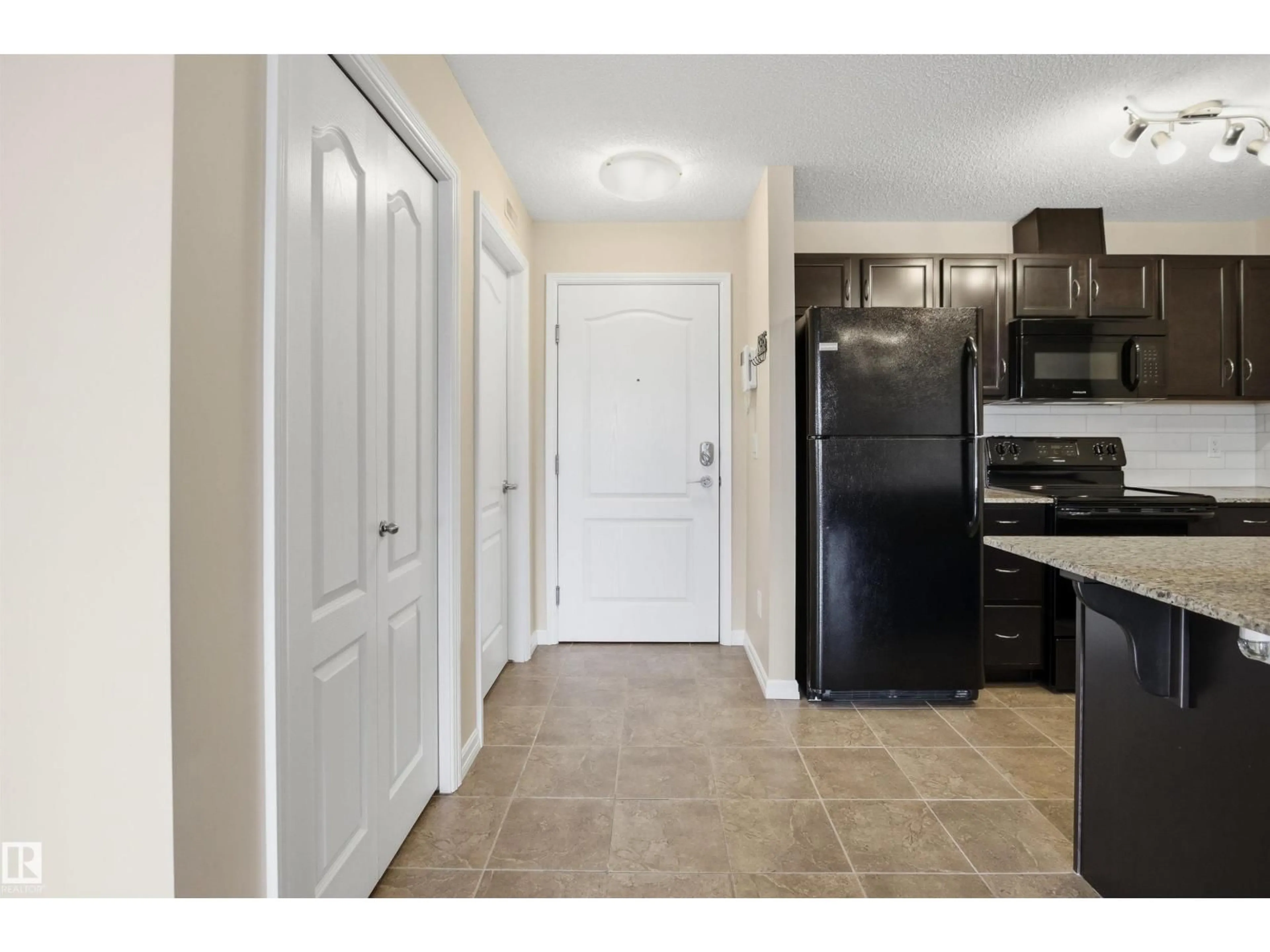 Indoor entryway for #318 - 273 CHARLOTTE WY, Sherwood Park Alberta T8H0N9