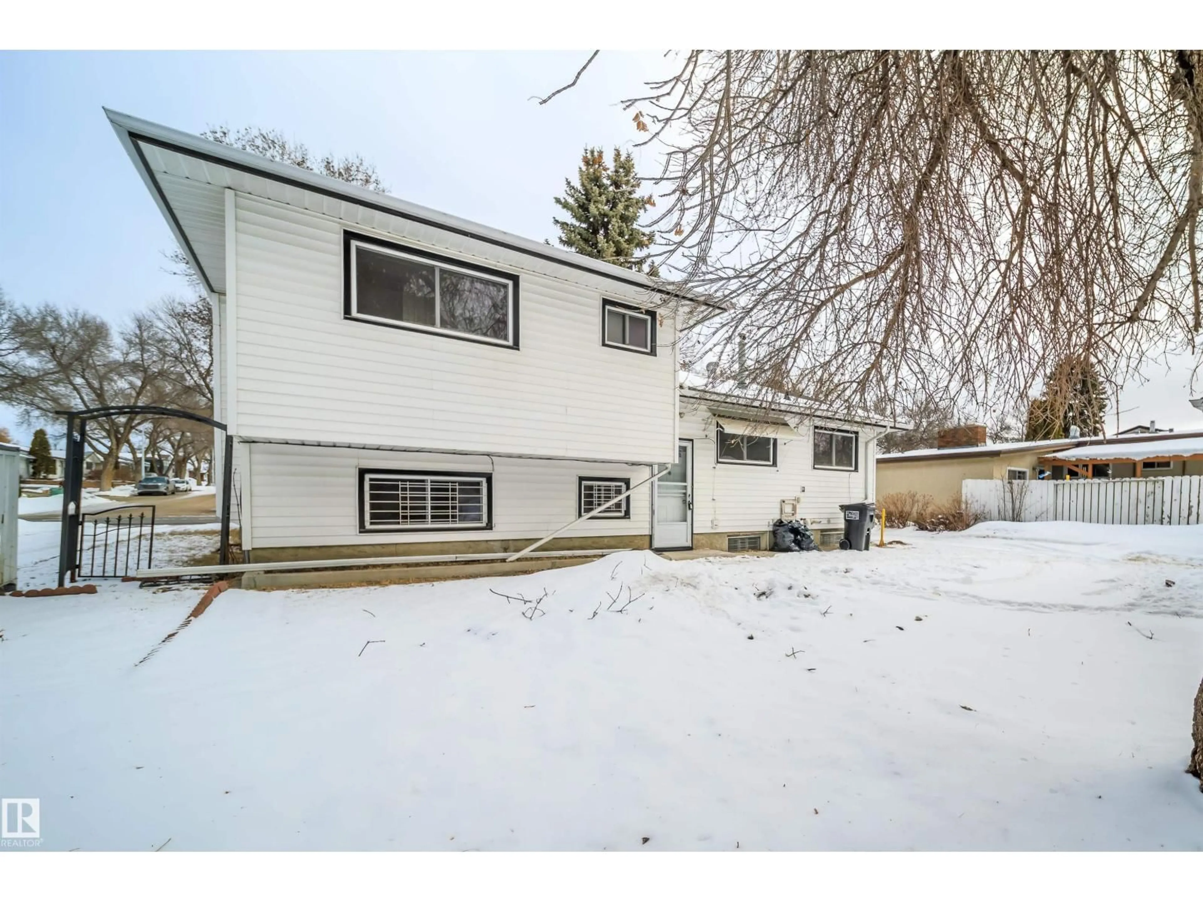 Unknown for NW - 6411 149 STREET ST, Edmonton Alberta T5A1W1