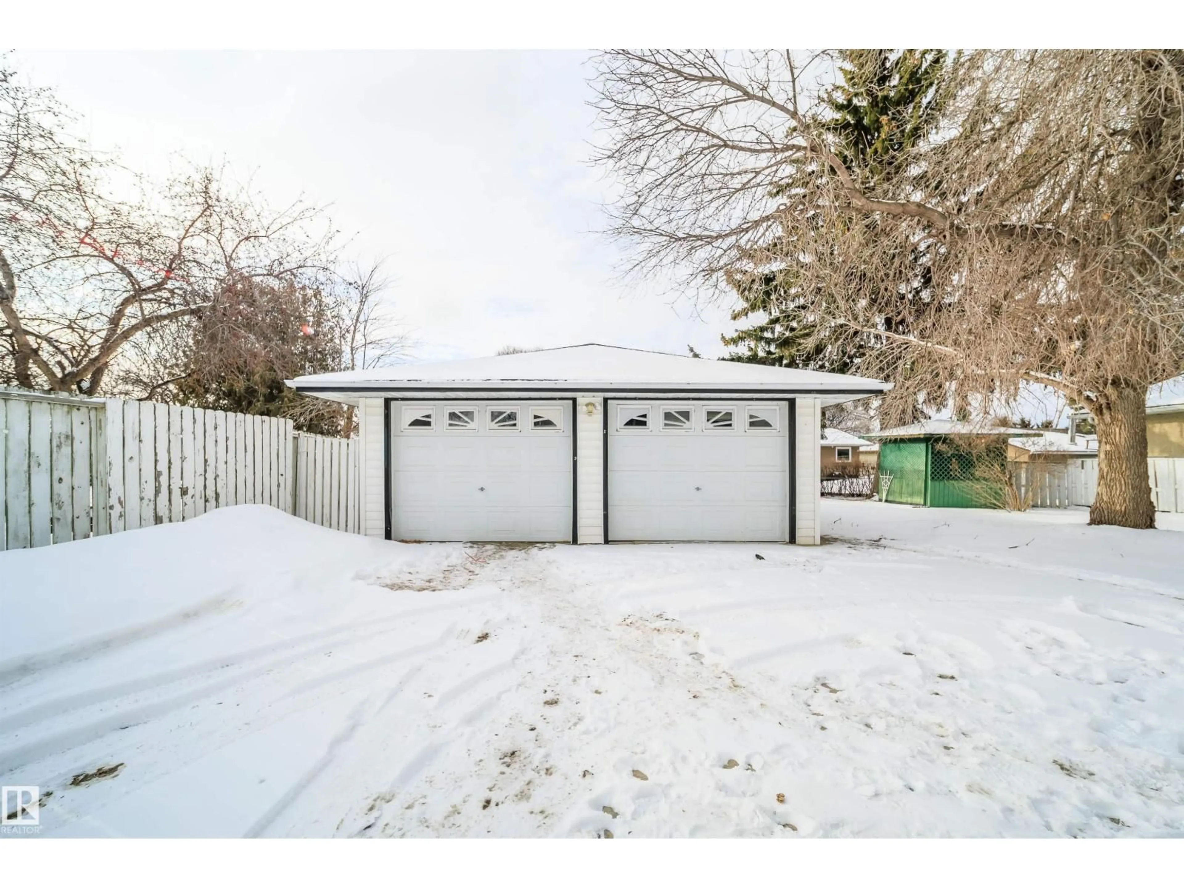Indoor garage for NW - 6411 149 STREET ST, Edmonton Alberta T5A1W1