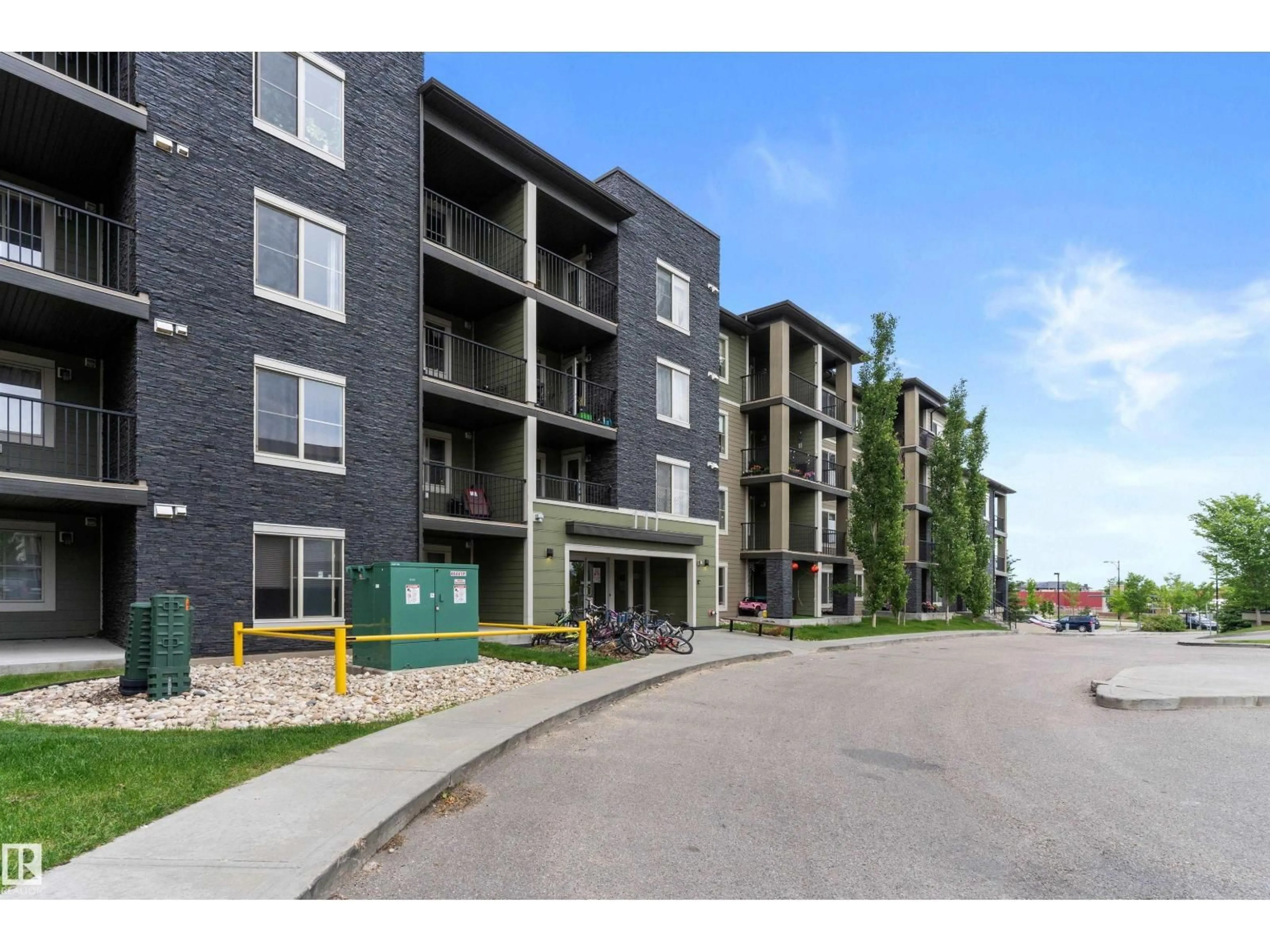 Unknown for 105 111 WATT CM, Edmonton Alberta T6X2C6