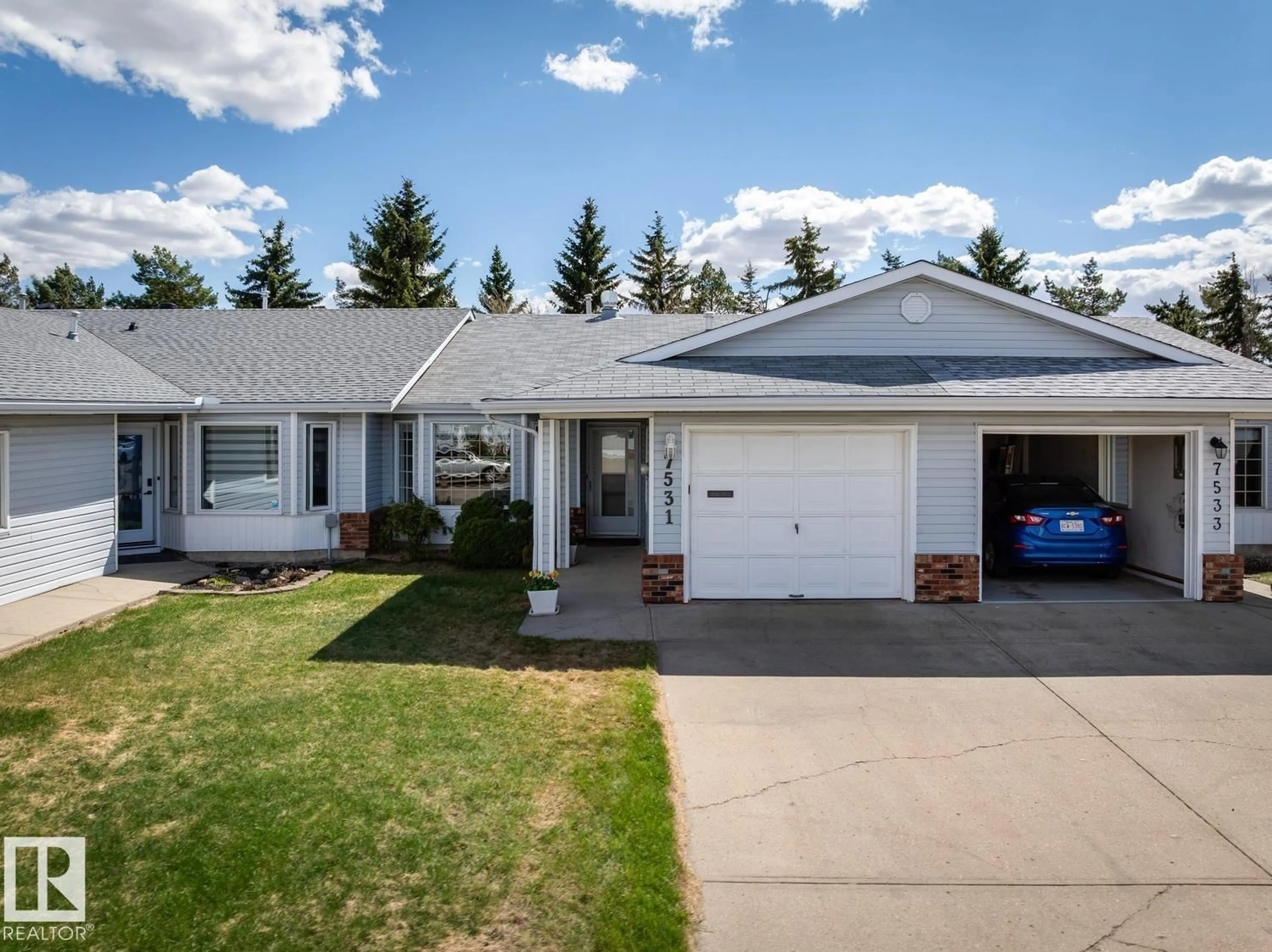 Home with vinyl exterior material, street for 7531 137A AV, Edmonton Alberta T5C3R4