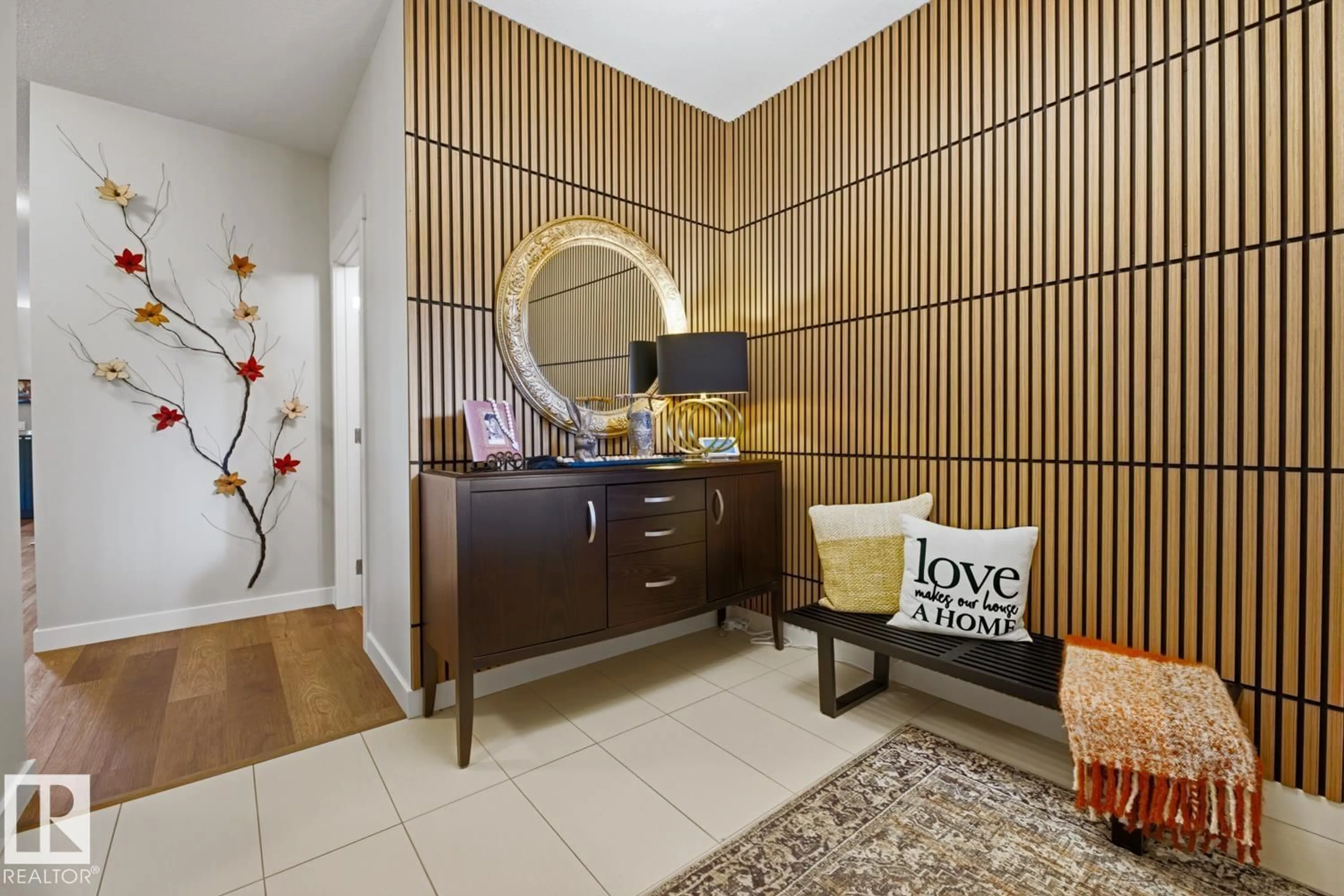 Indoor entryway for 12943 202 ST, Edmonton Alberta T5S0E3