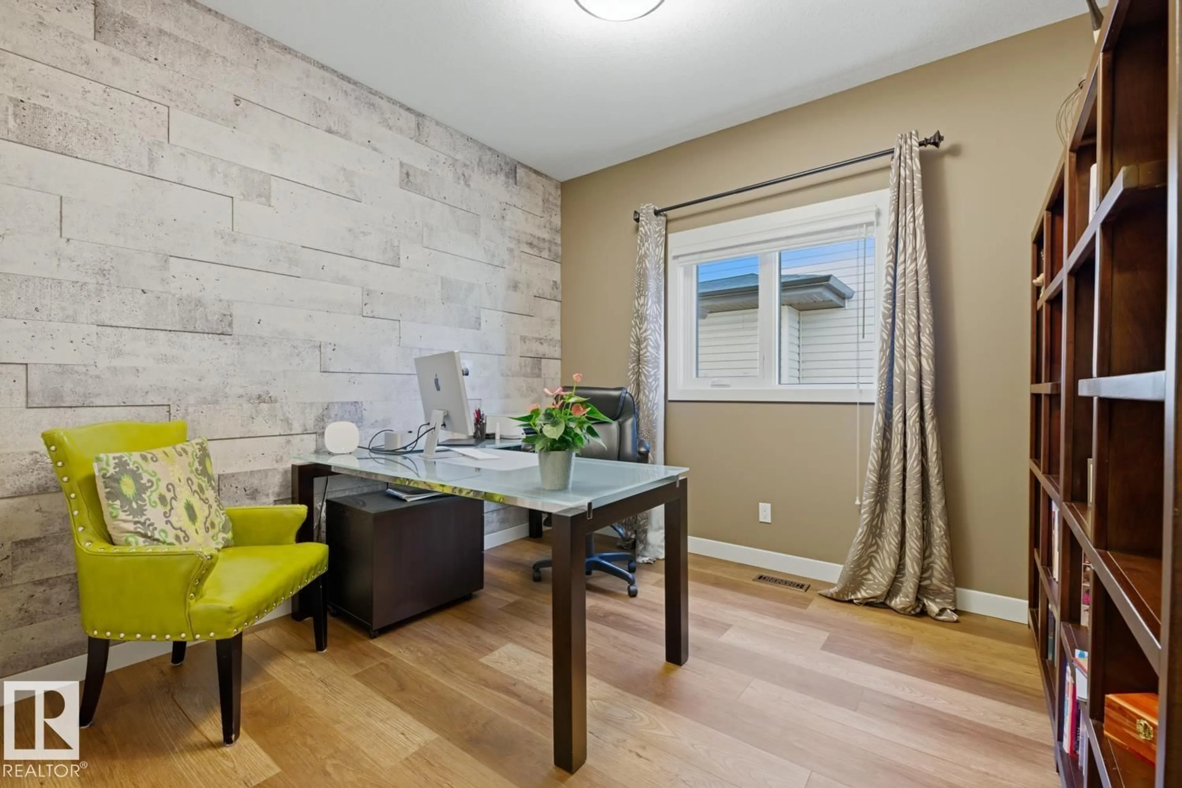 A pic of a room for 12943 202 ST, Edmonton Alberta T5S0E3