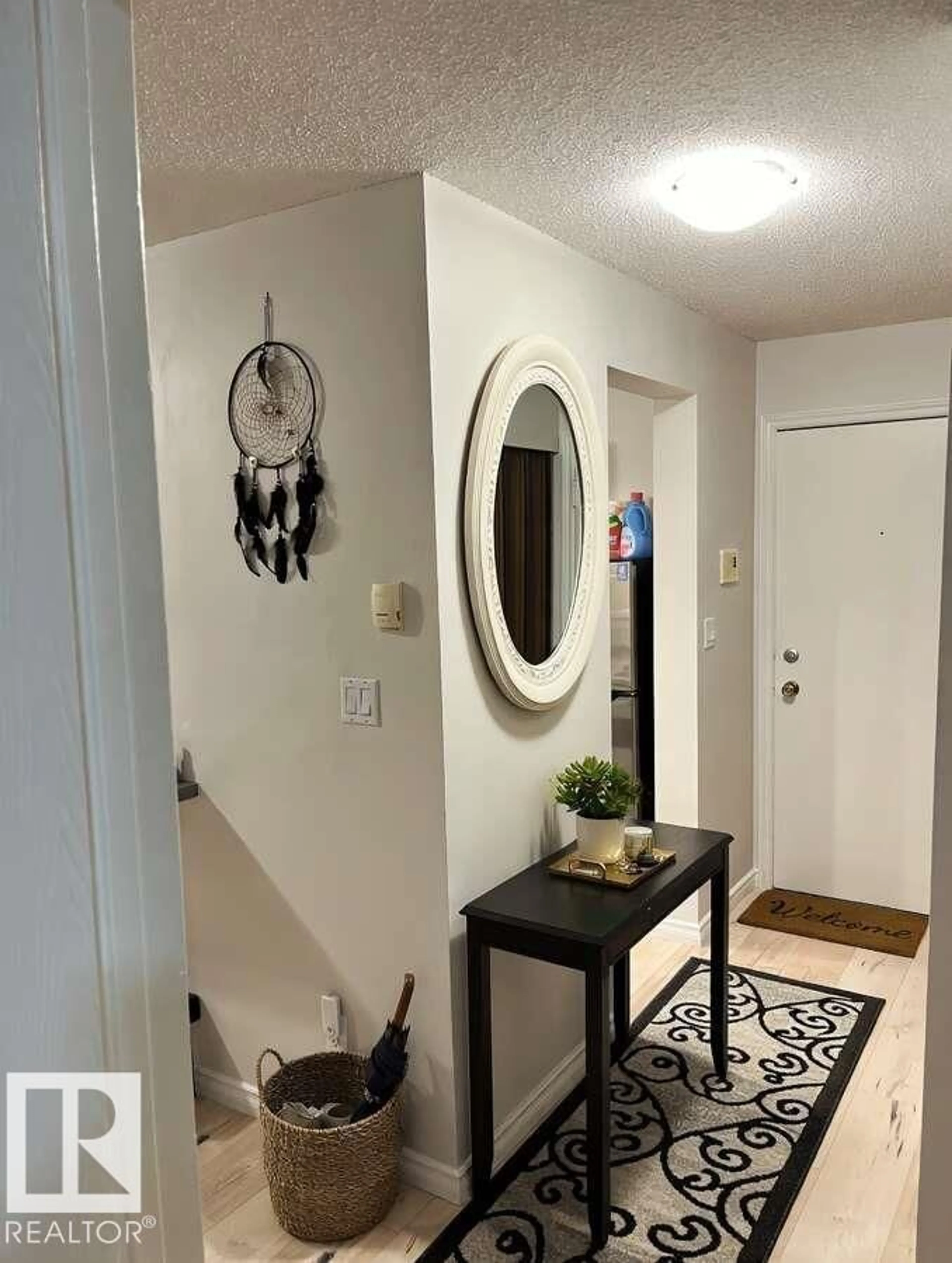 Indoor entryway for B2 - 10620 104 ST NW, Edmonton Alberta T5H2W2