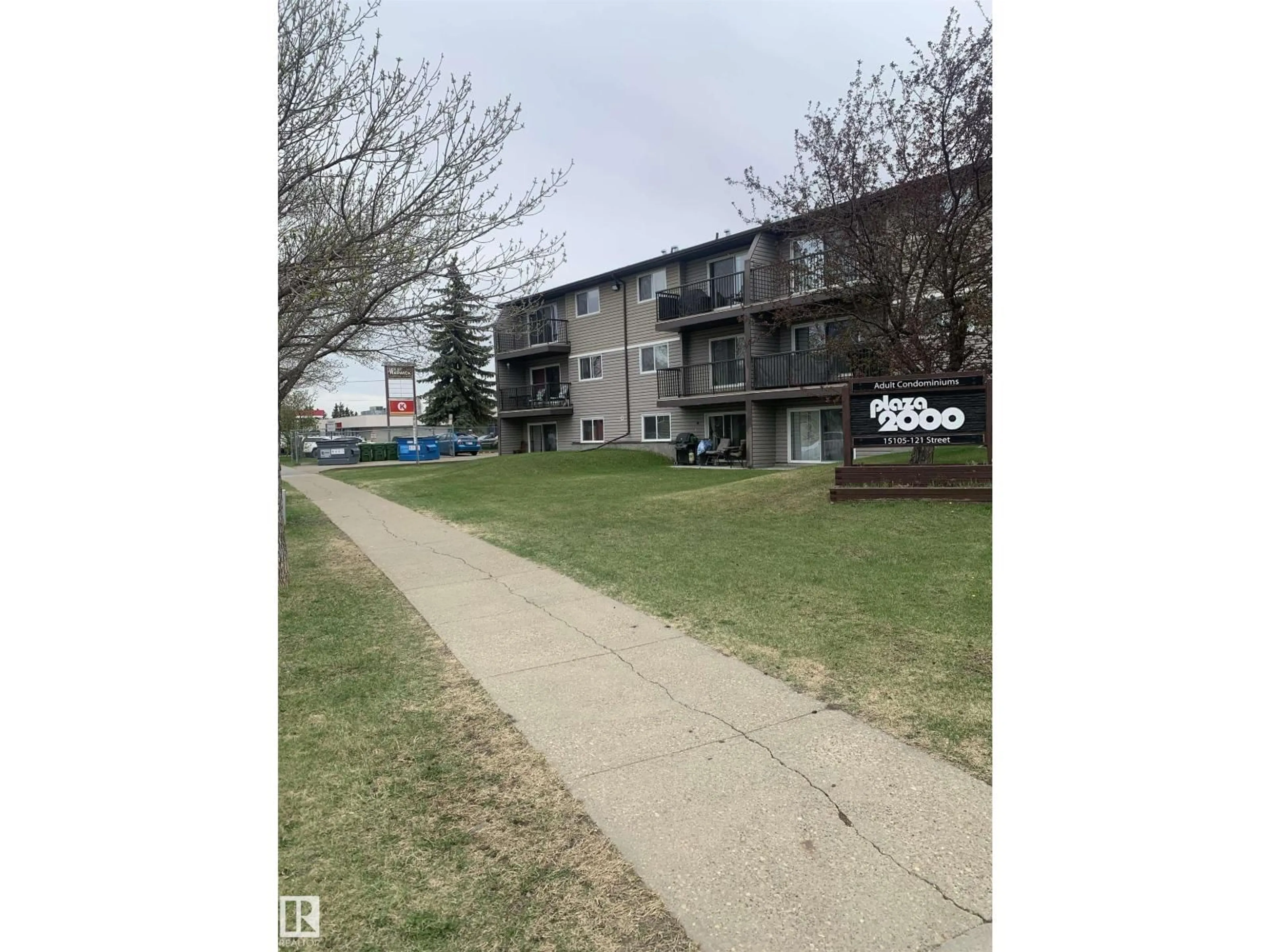 Blurry image for 121 15105 121 ST NW, Edmonton Alberta T5X2G3