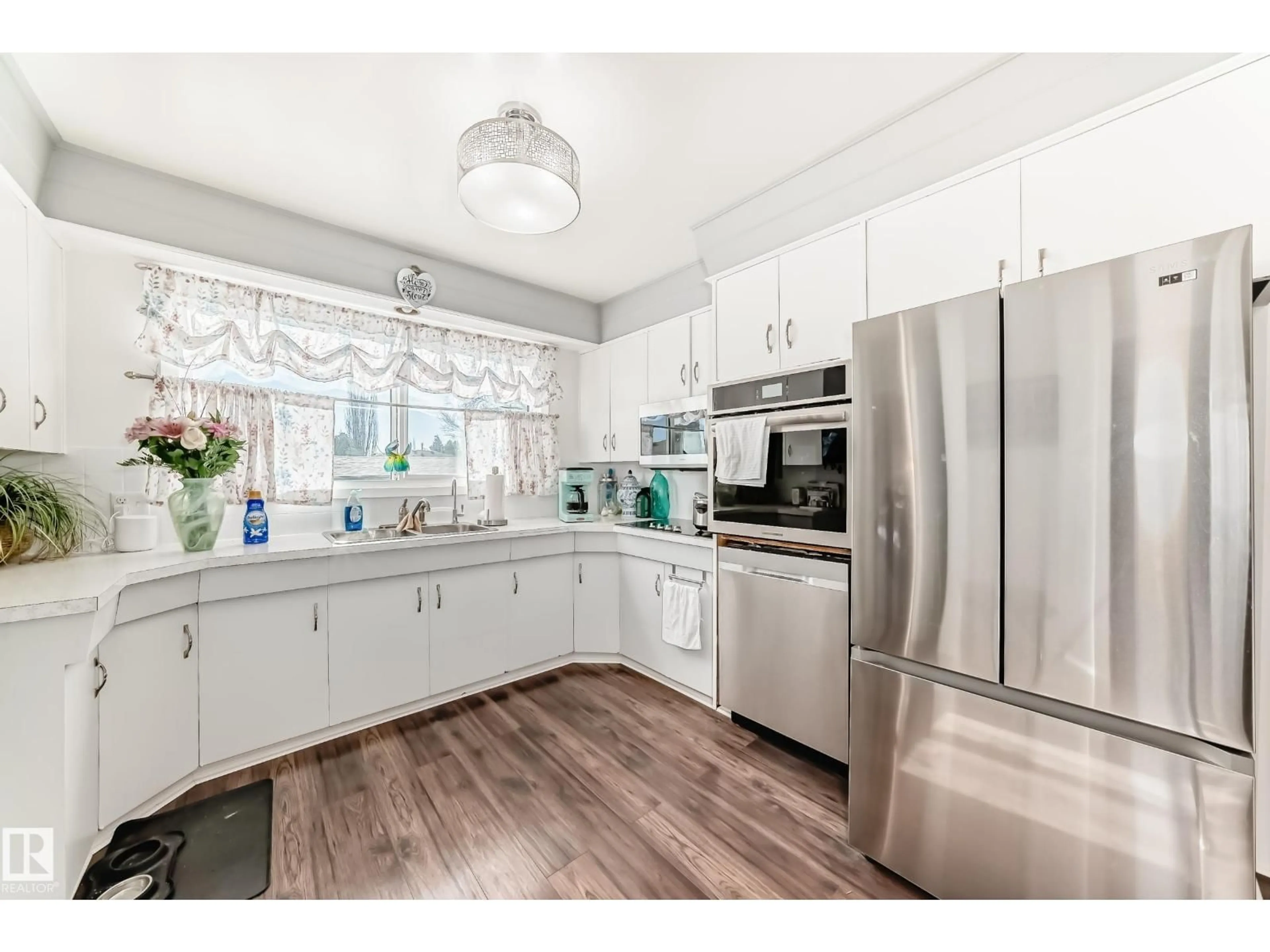 Open concept kitchen, unknown for 3611 108 ST, Edmonton Alberta T6J1B3