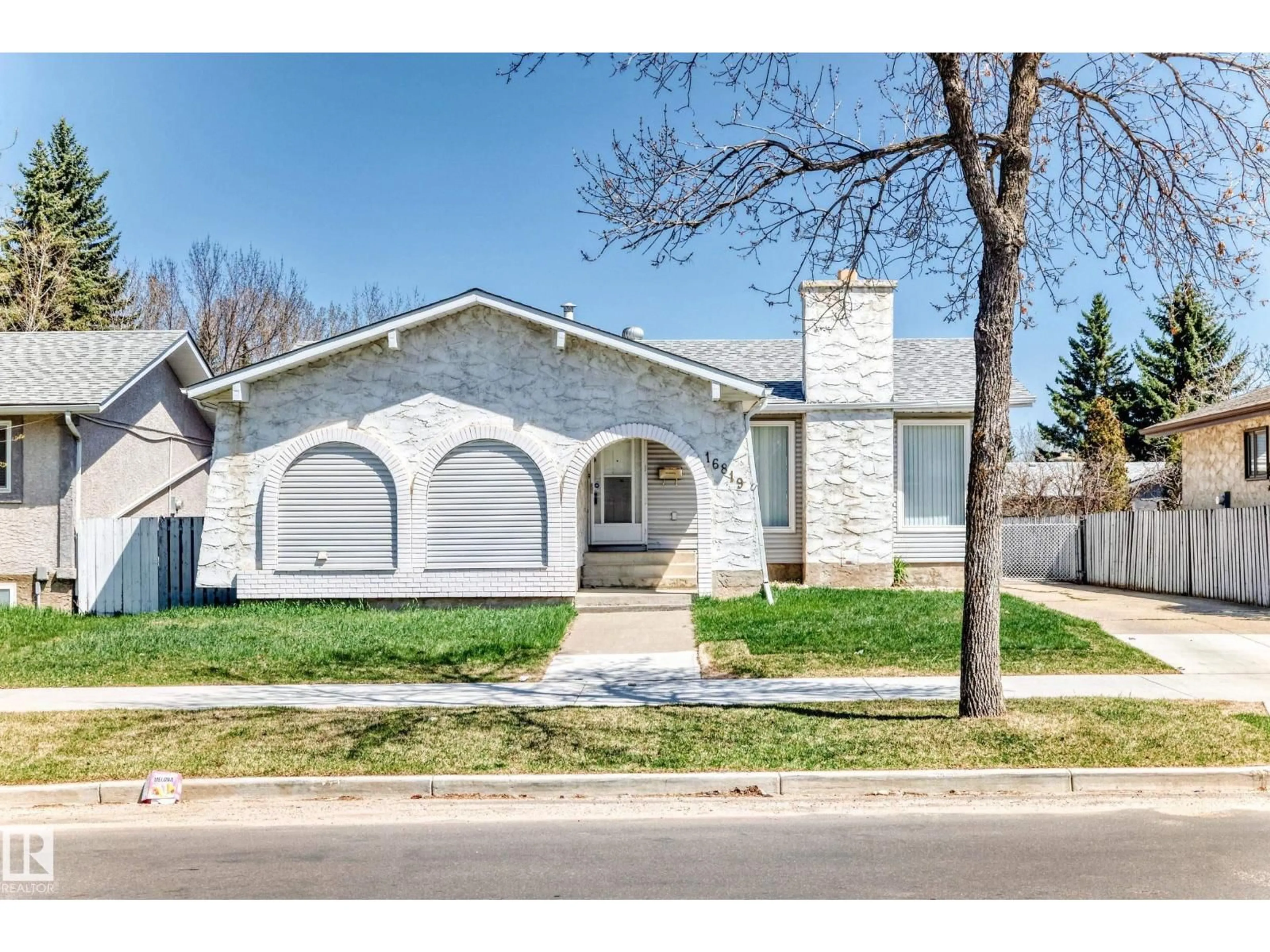 Unknown for NW - 16819 109 ST, Edmonton Alberta T5X2R5