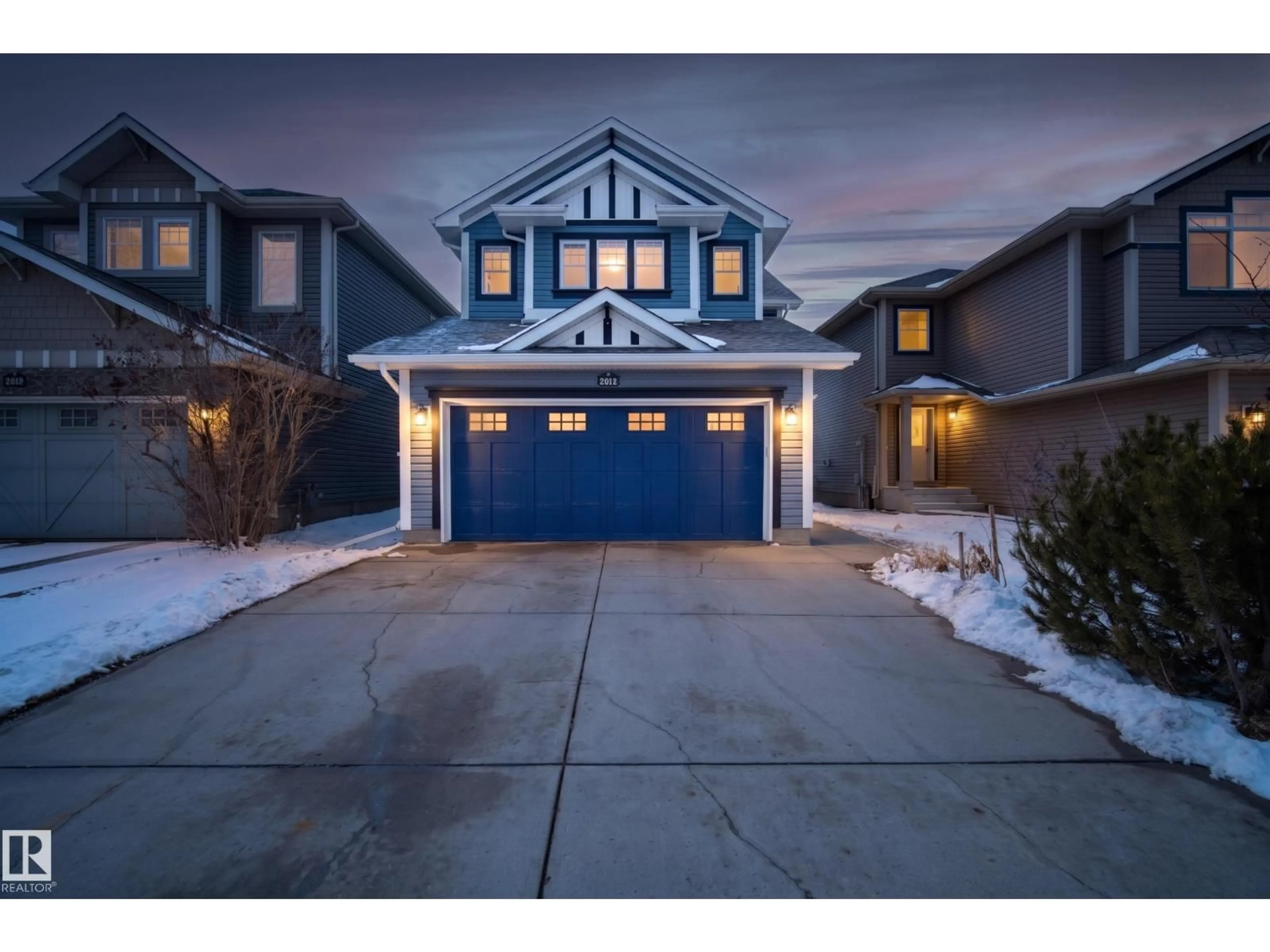 Indoor garage for SW - 2012 126 ST, Edmonton Alberta T6W0A5