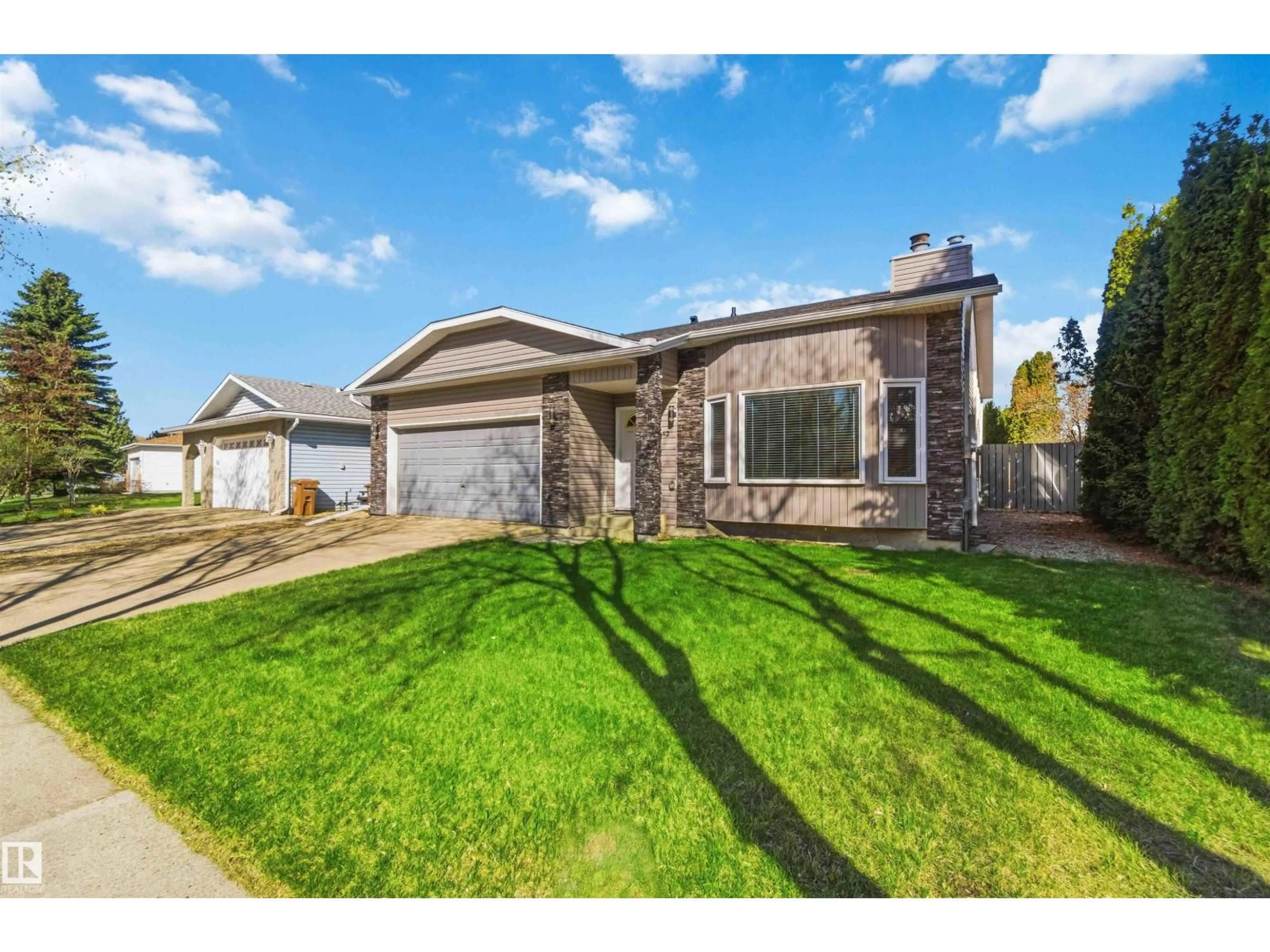 Home with vinyl exterior material, street for 42 PATTERSON CR, St. Albert Alberta T8N4T9
