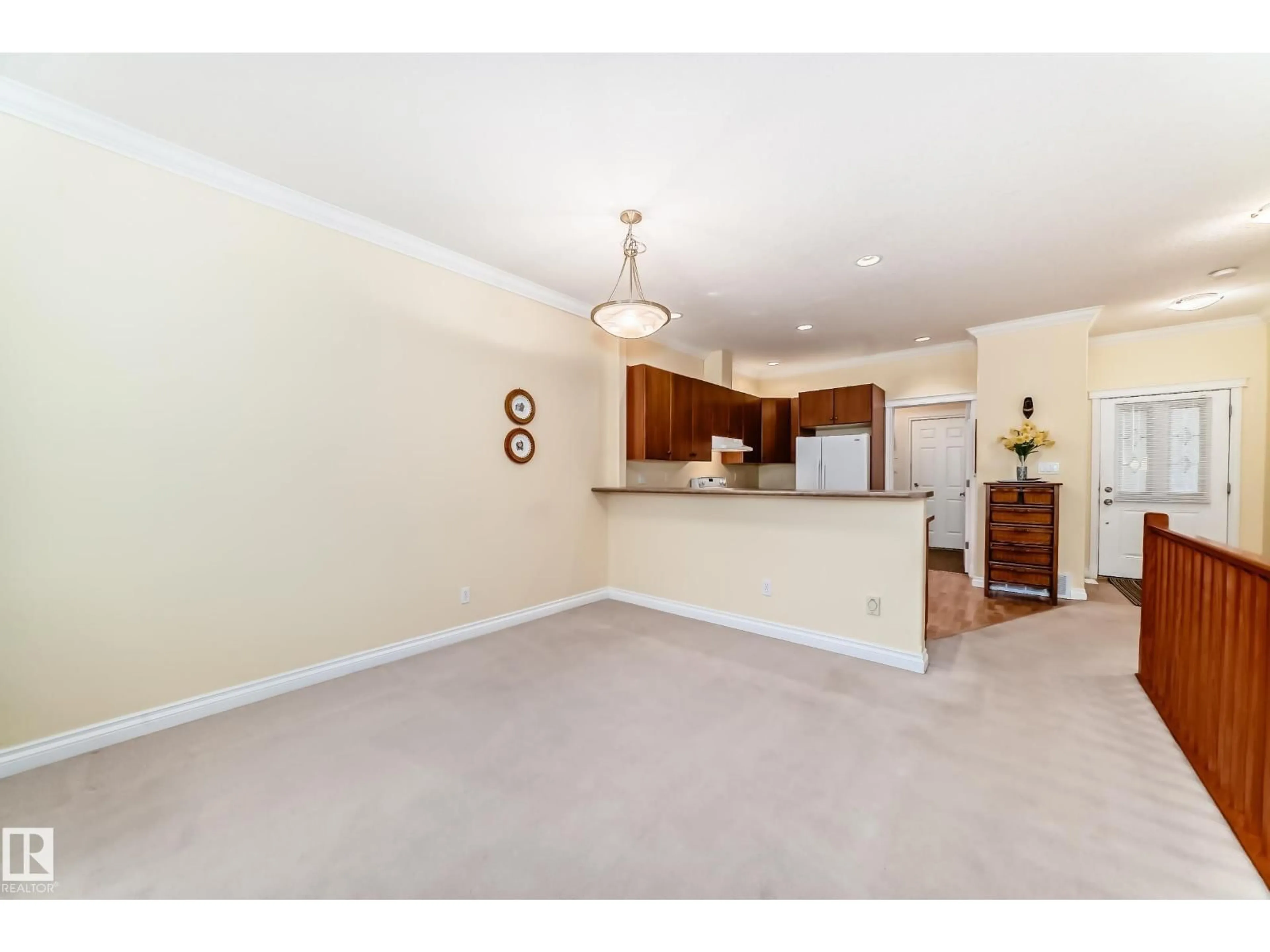 Unknown for 40 - 13808 155 AV NW, Edmonton Alberta T6V1T8