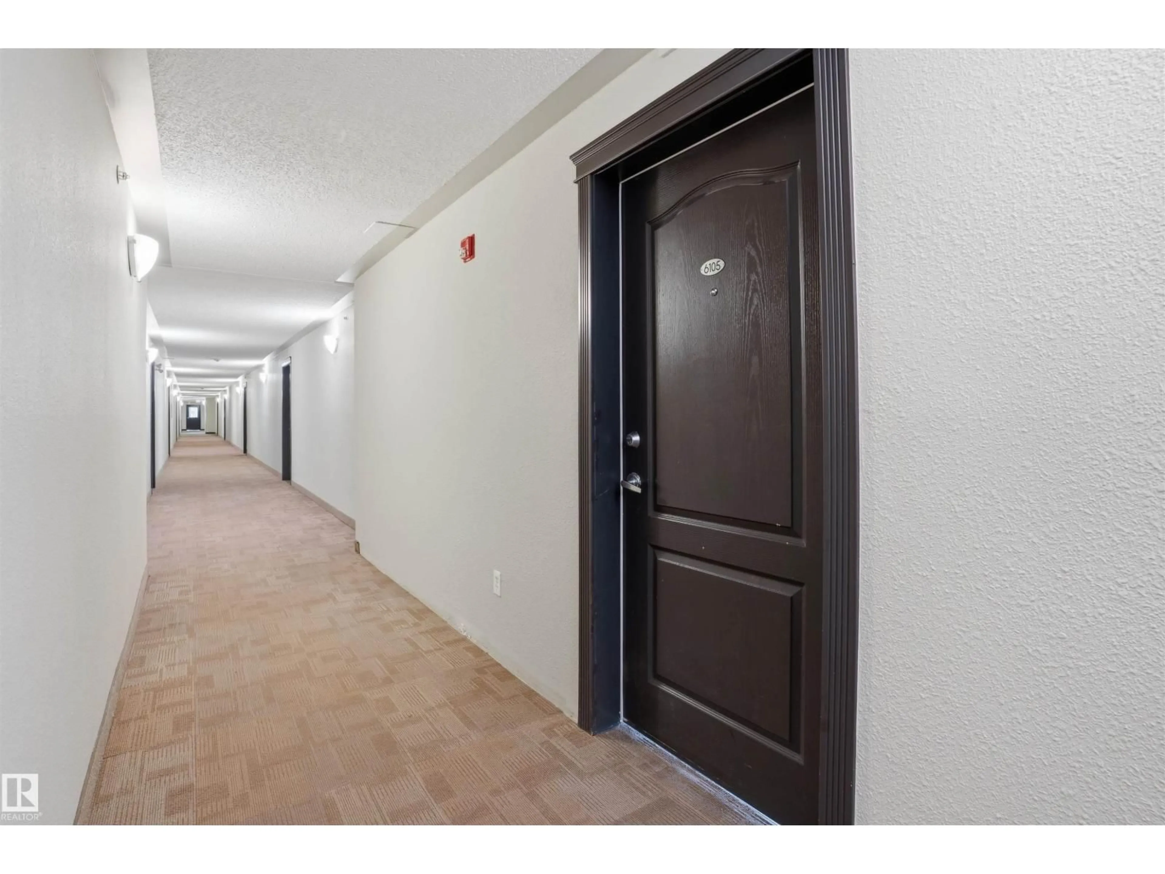 Indoor foyer for 6105 - 7331 SOUTH TERWILLEGER NW, Edmonton Alberta T6R0A7
