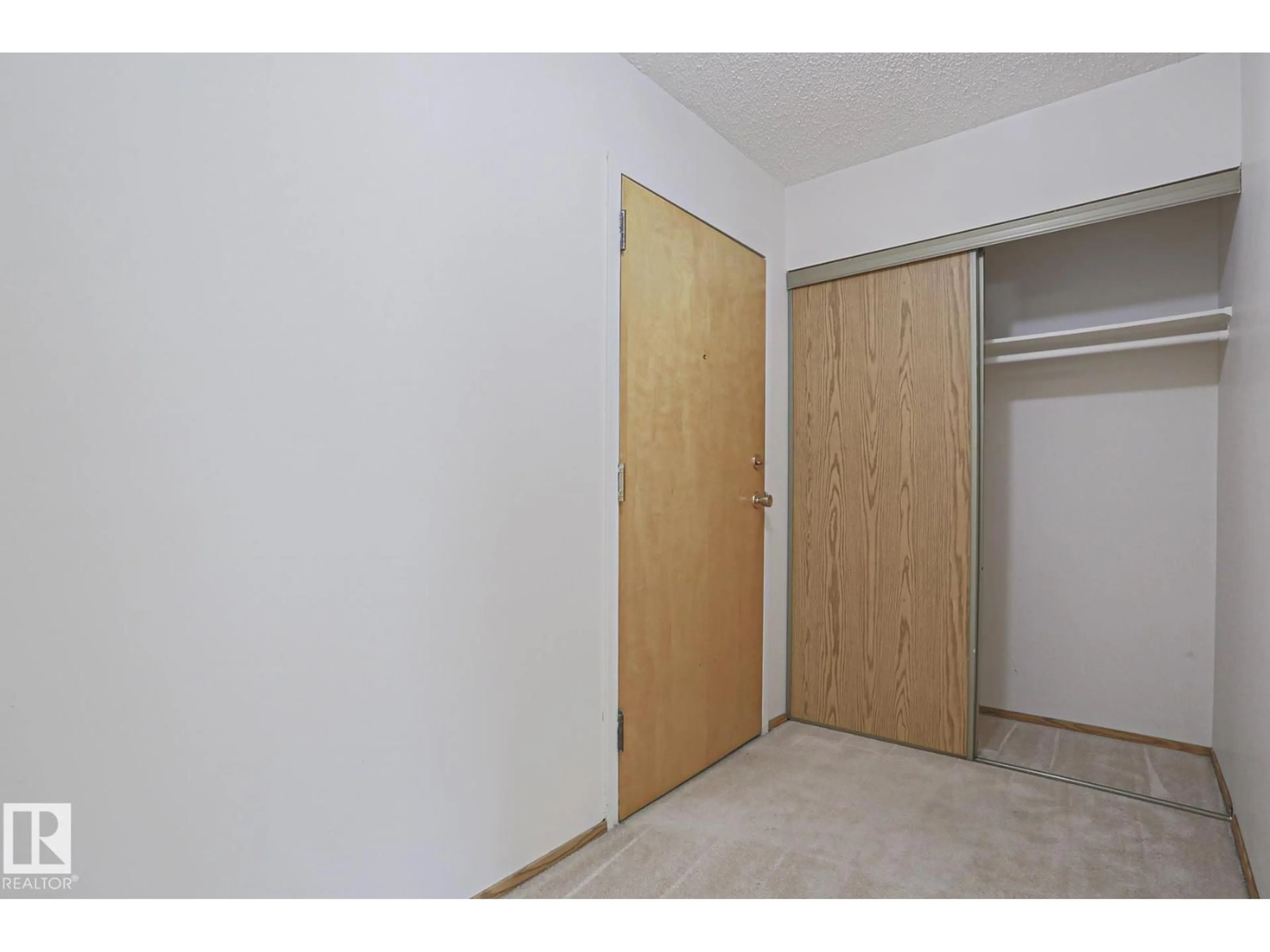 Unknown for 101 60 ALPINE PL, St. Albert Alberta T8N3Y2