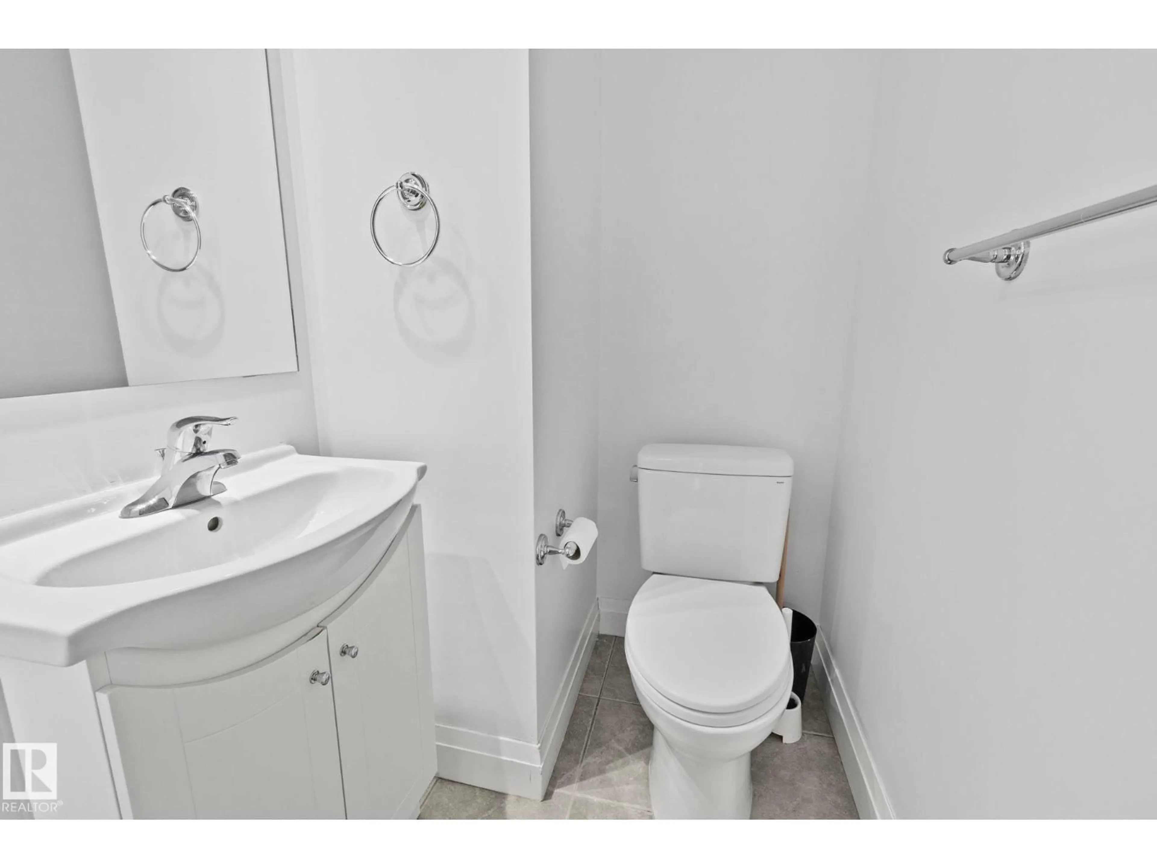 Standard bathroom, unknown for 10813 66 AV, Edmonton Alberta T6H1Y1