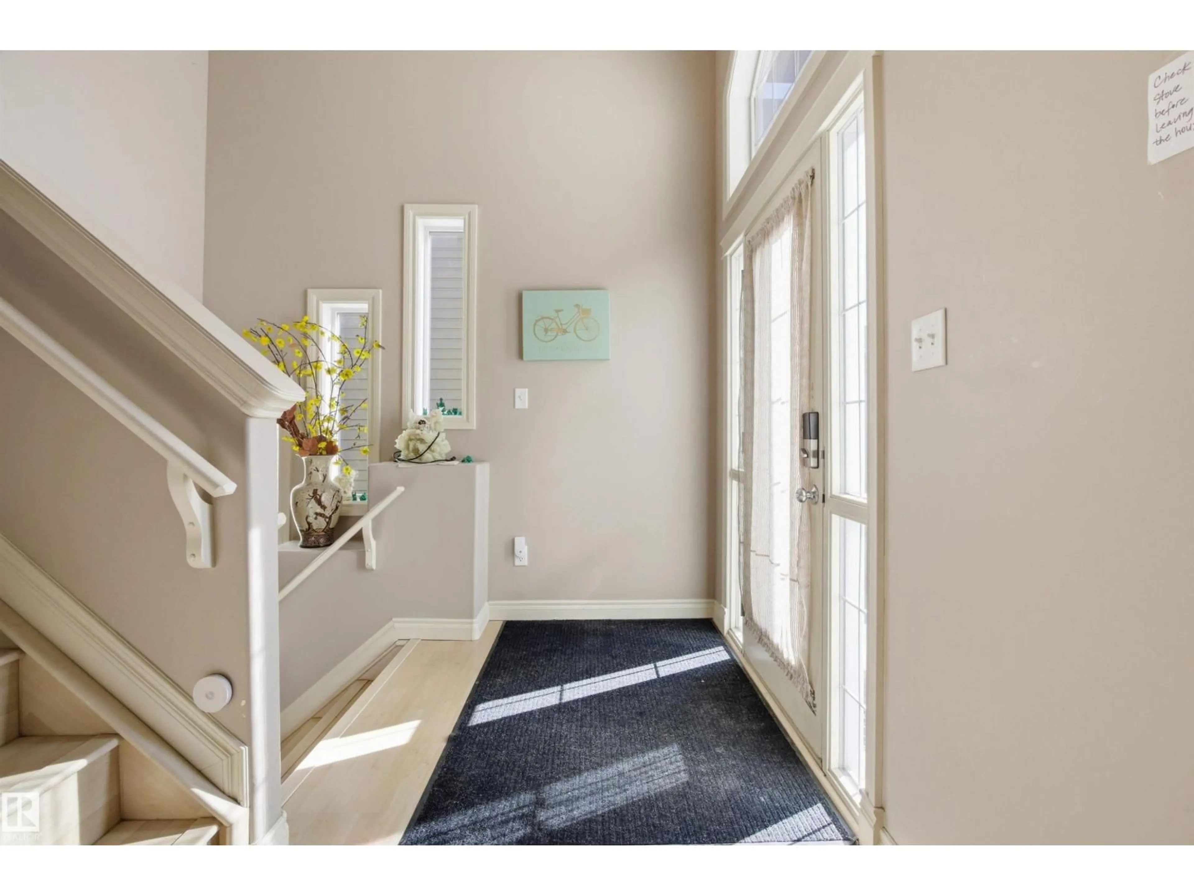 Indoor entryway for NW - 16204 48 ST, Edmonton Alberta T5A2J7