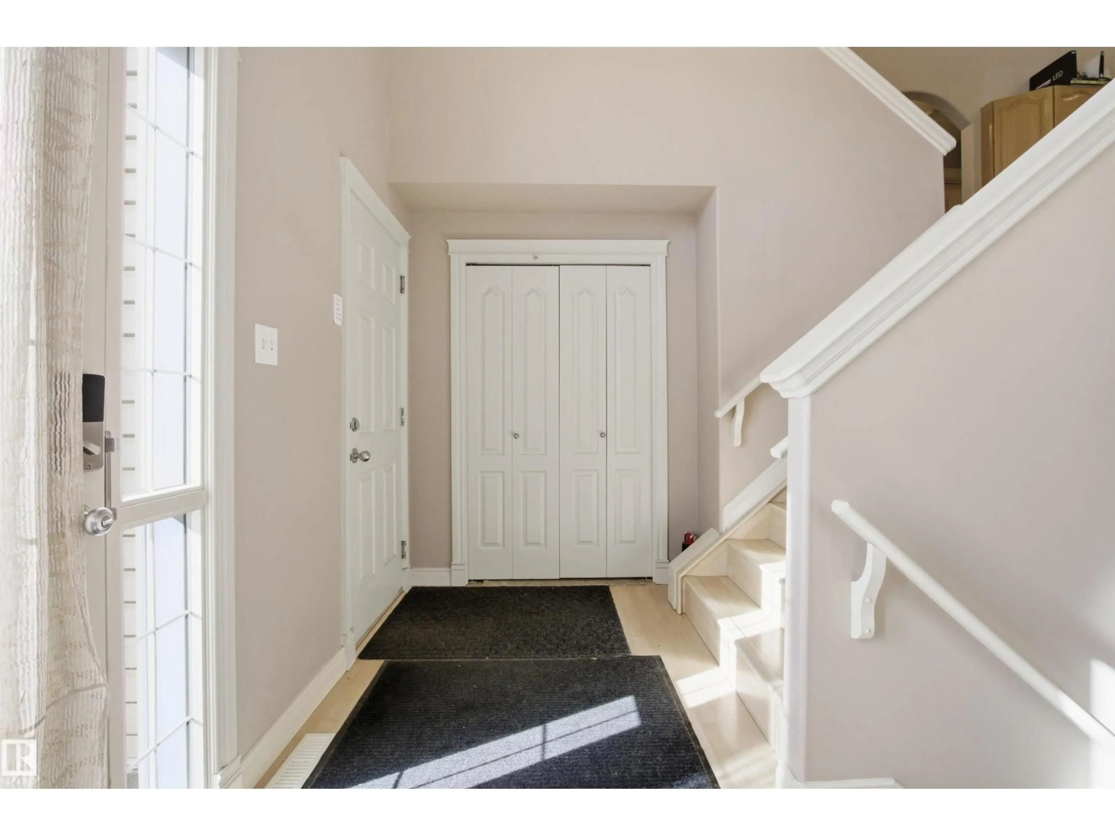 Indoor entryway for NW - 16204 48 ST, Edmonton Alberta T5A2J7