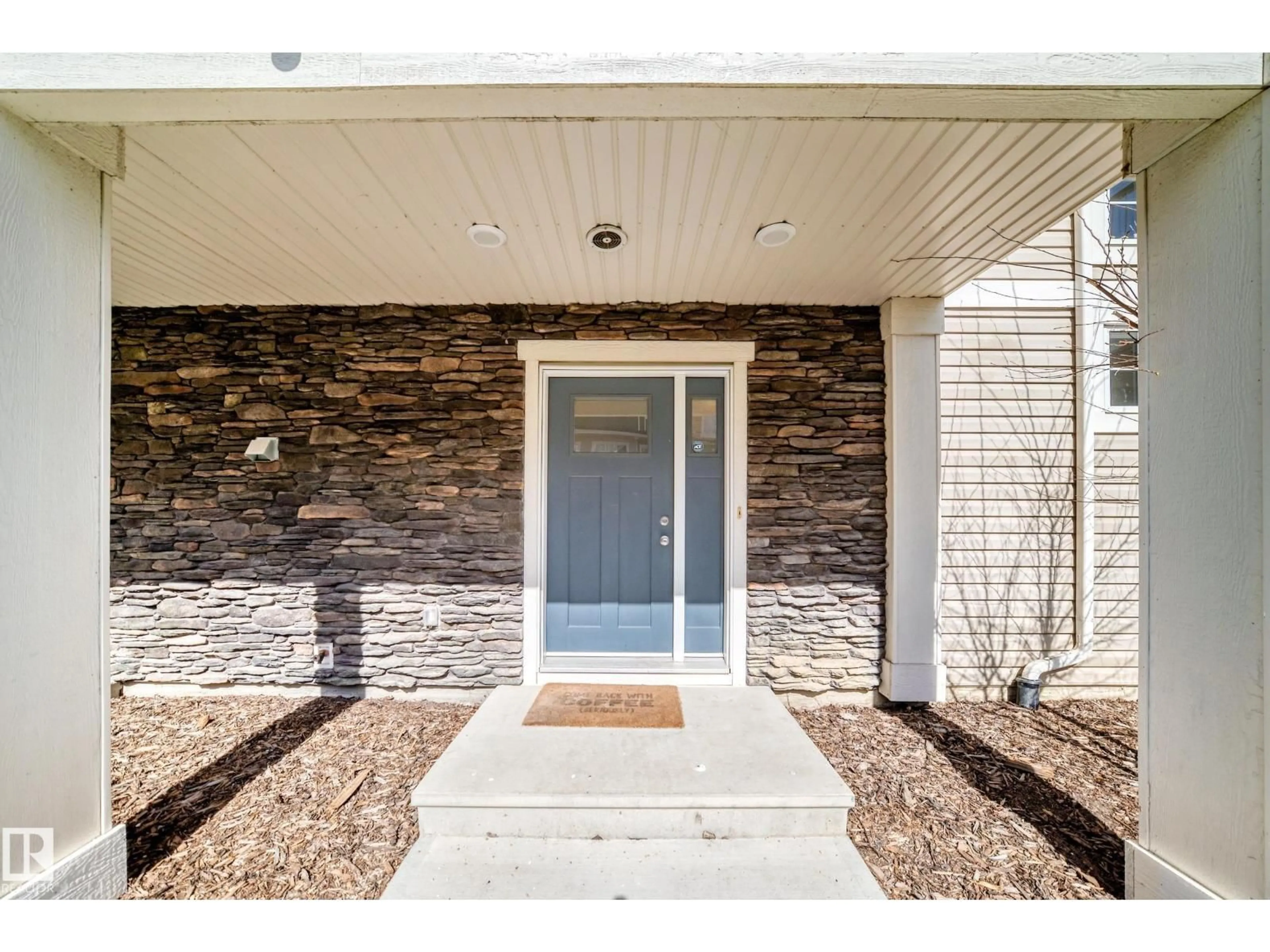 Indoor entryway for #108 - 17832 78 ST, Edmonton Alberta T5Z0L7