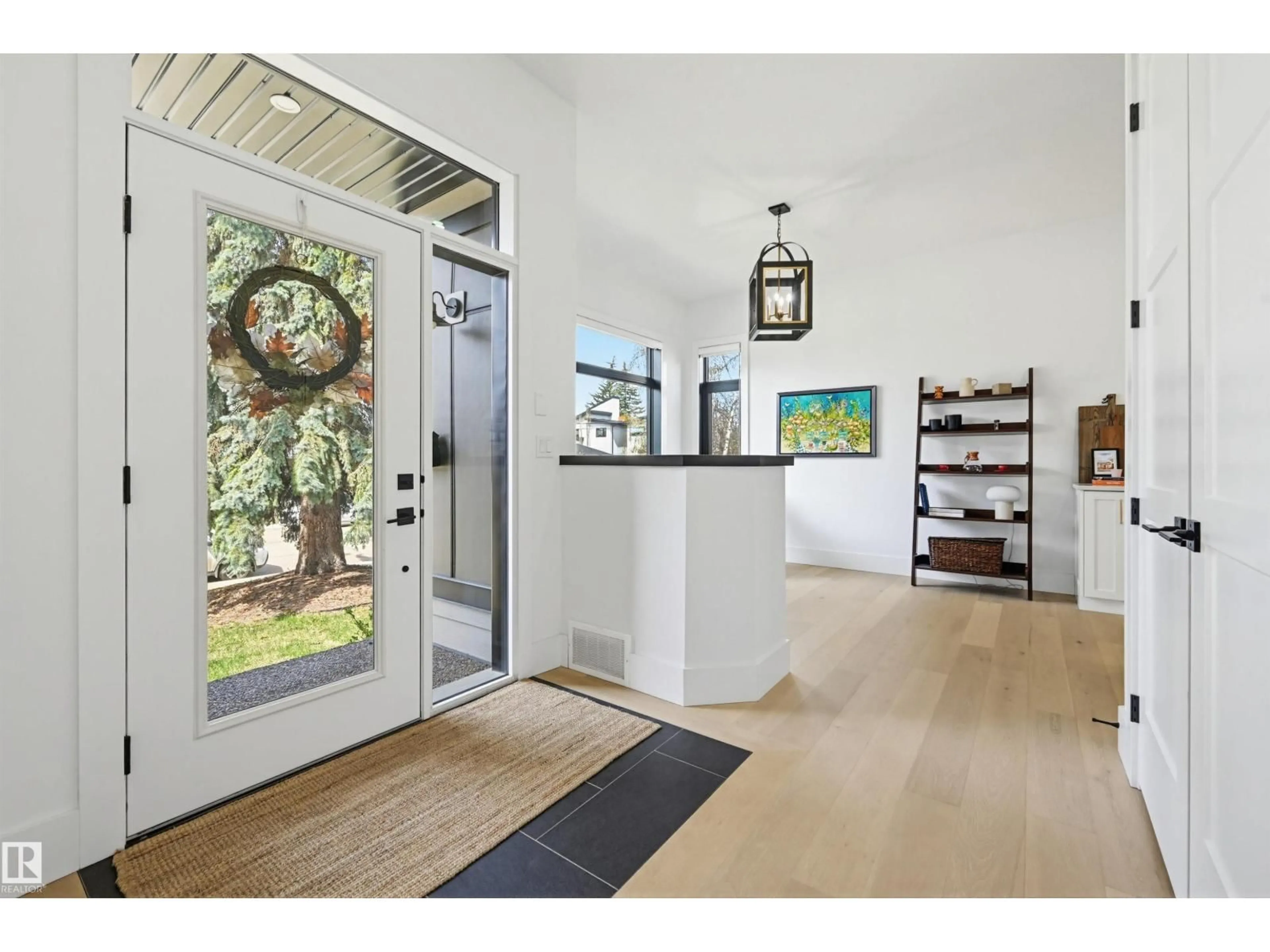 Indoor entryway for 8723 138 ST, Edmonton Alberta T5R0E2