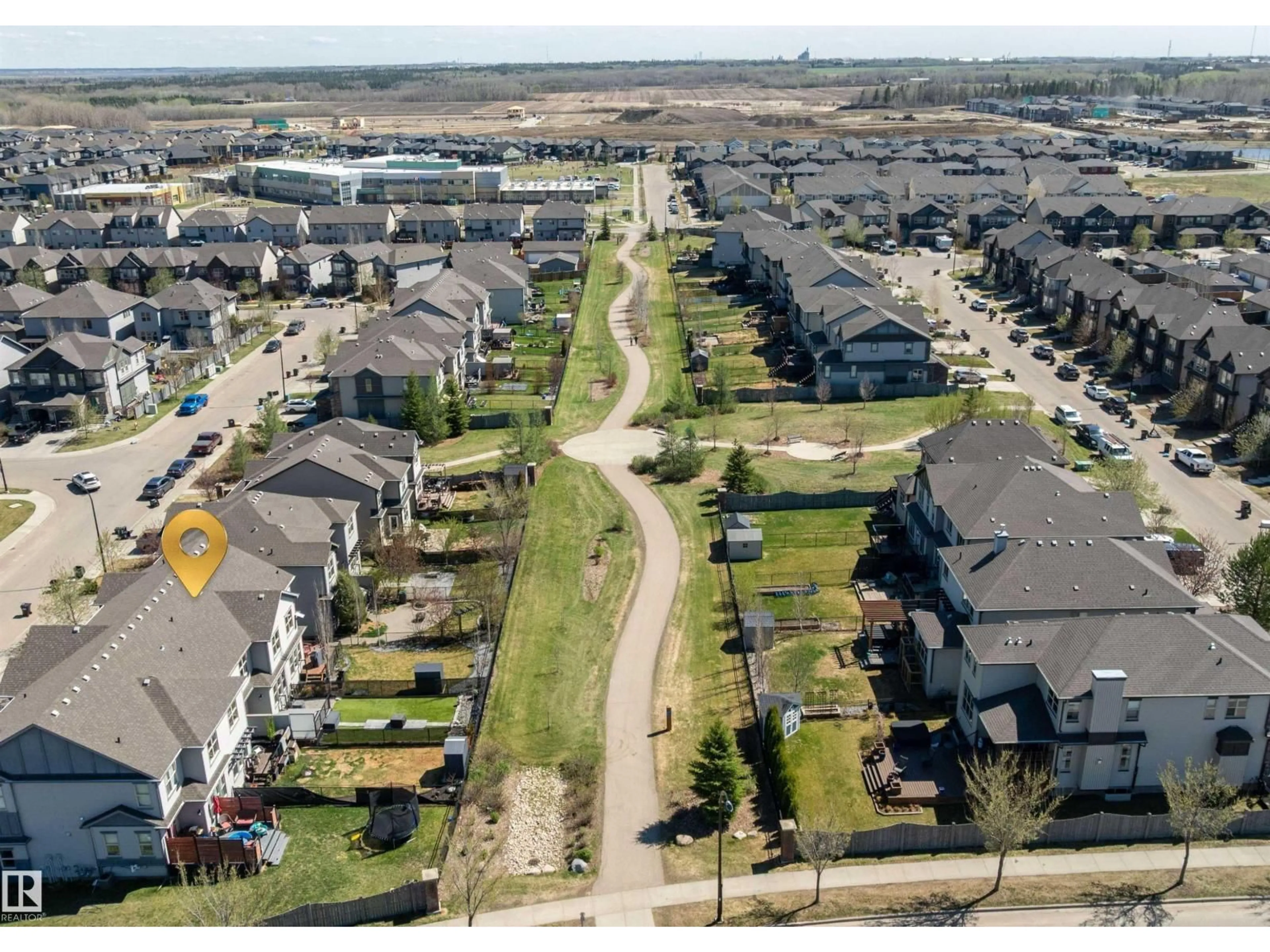 A pic from outside/outdoor area/front of a property/back of a property/a pic from drone, street for 5 GILMORE WY, Spruce Grove Alberta T7X2R7
