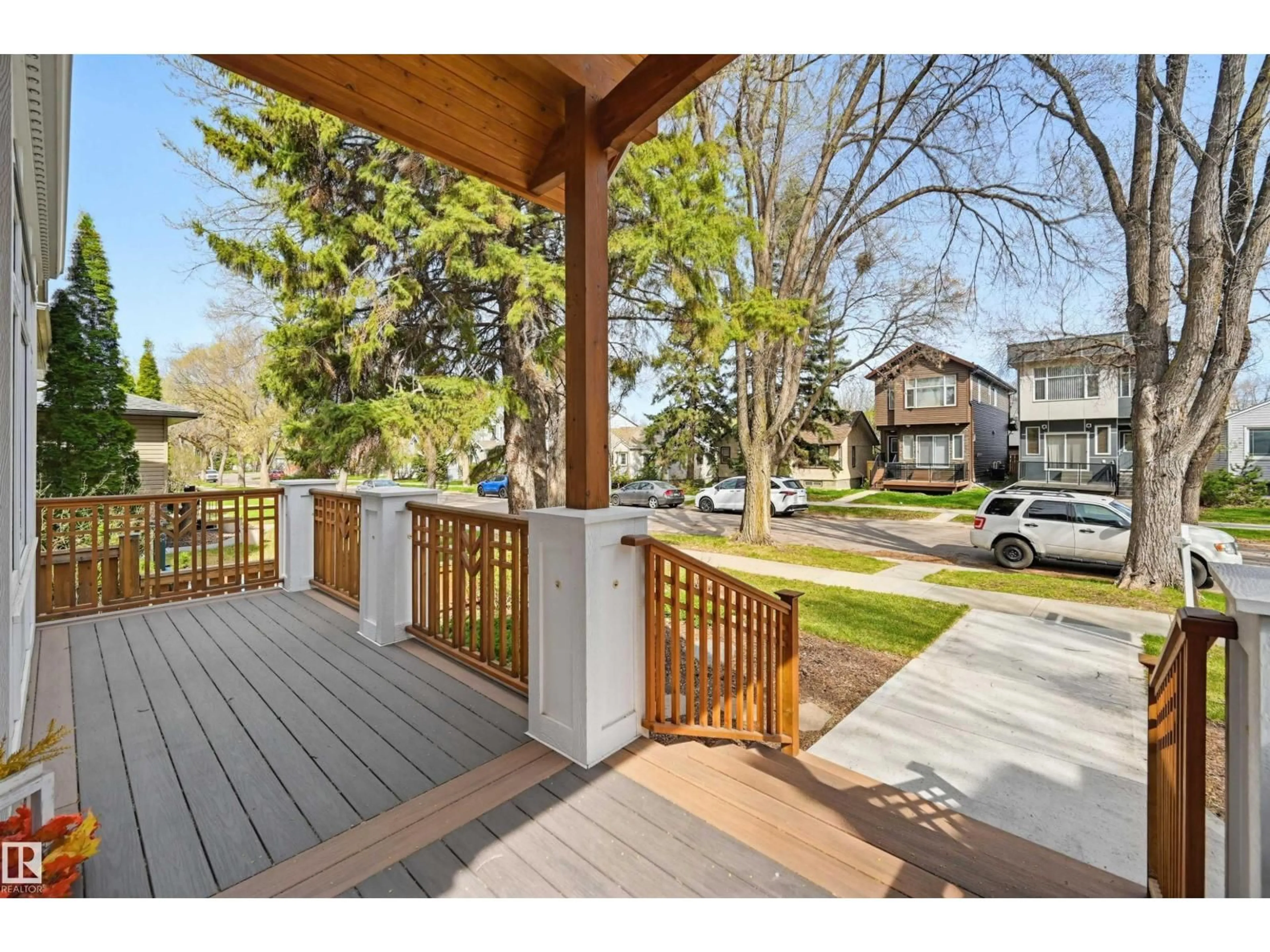 Patio, street for 10813 74 AV, Edmonton Alberta T6E1G8