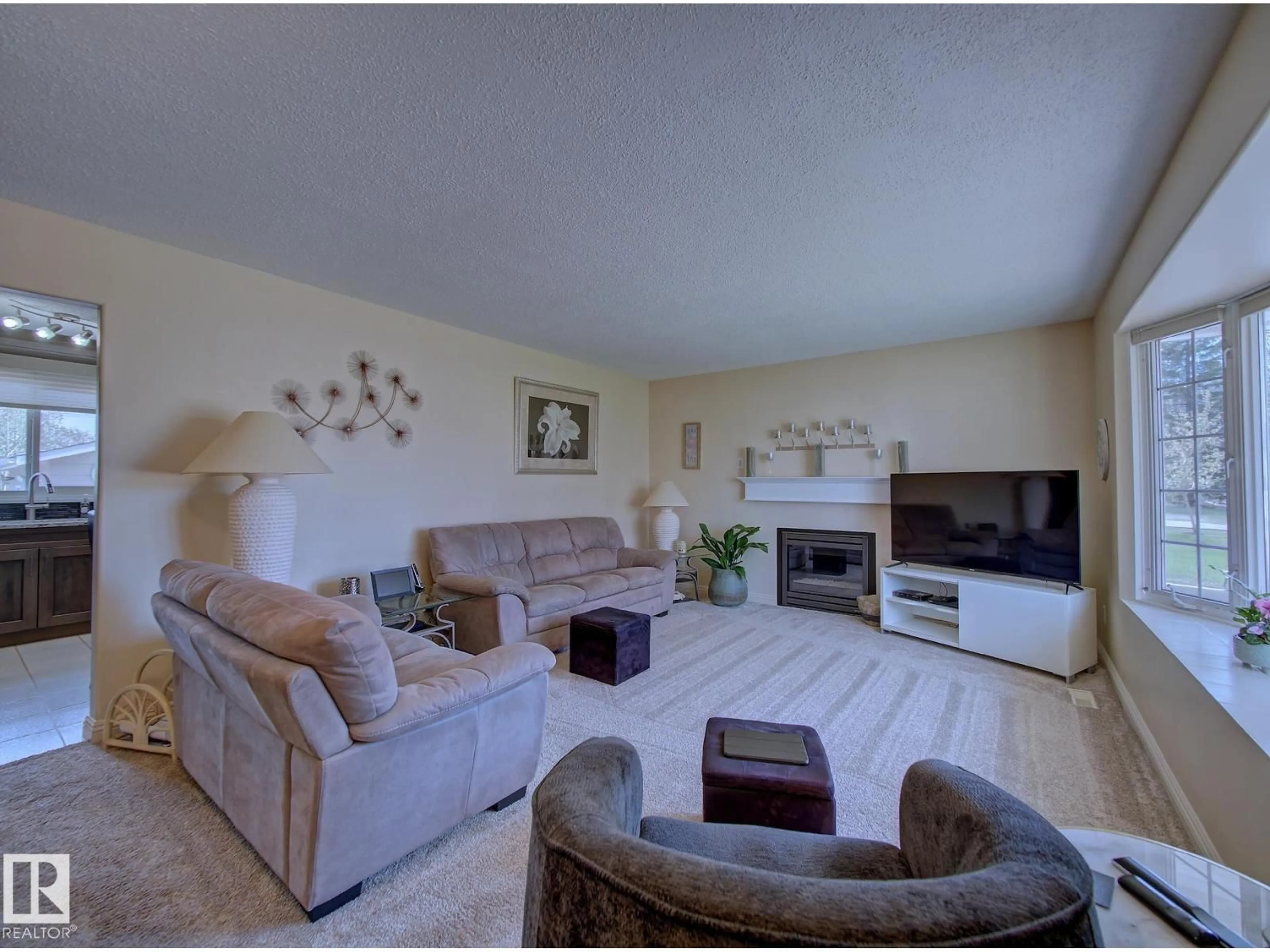 Living room with furniture, carpet floor for 8553 92 AV, Fort Saskatchewan Alberta T8L1A1