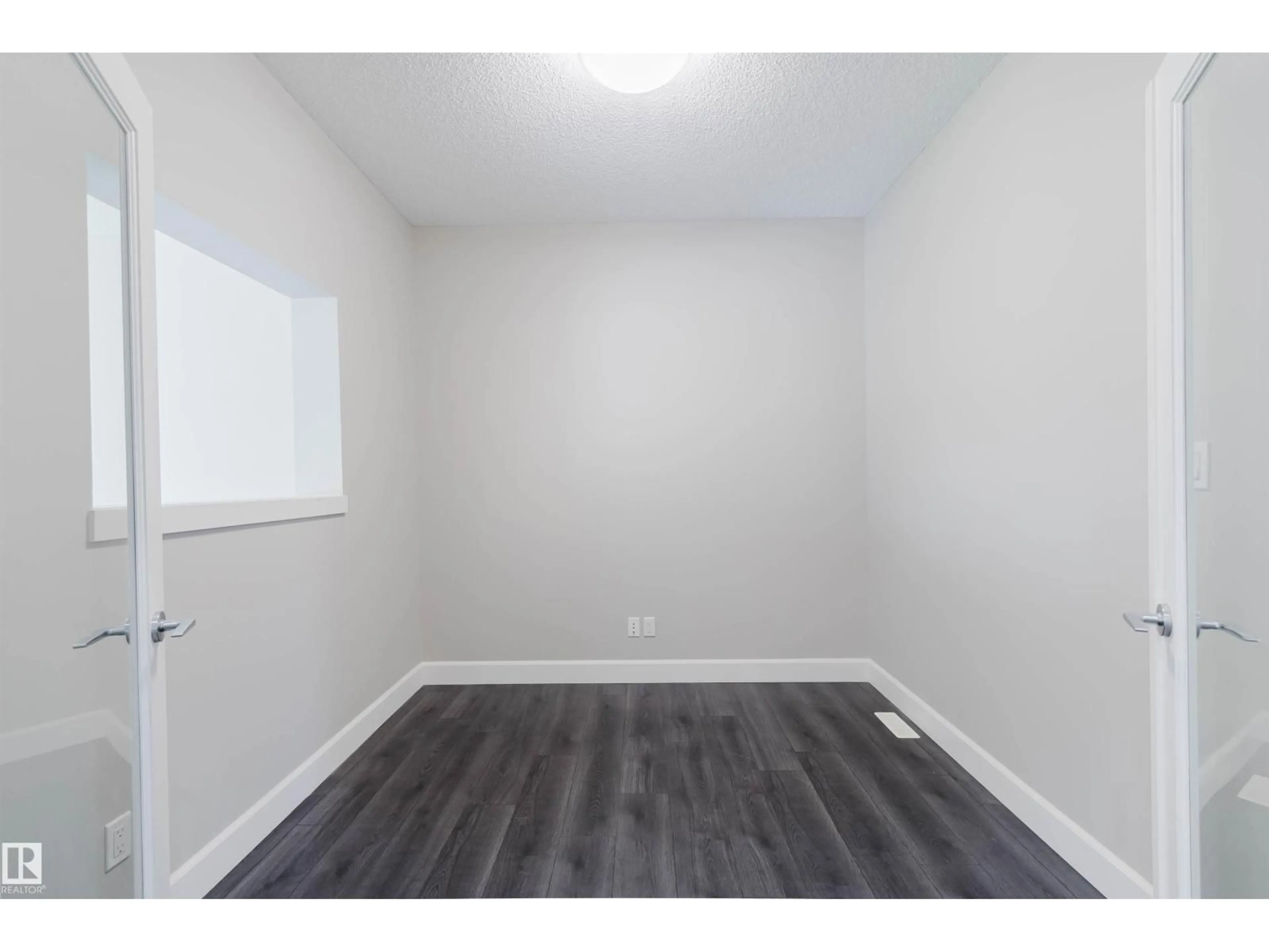 A pic of a room for 2839 KOSHAL CR, Edmonton Alberta T6W3J7