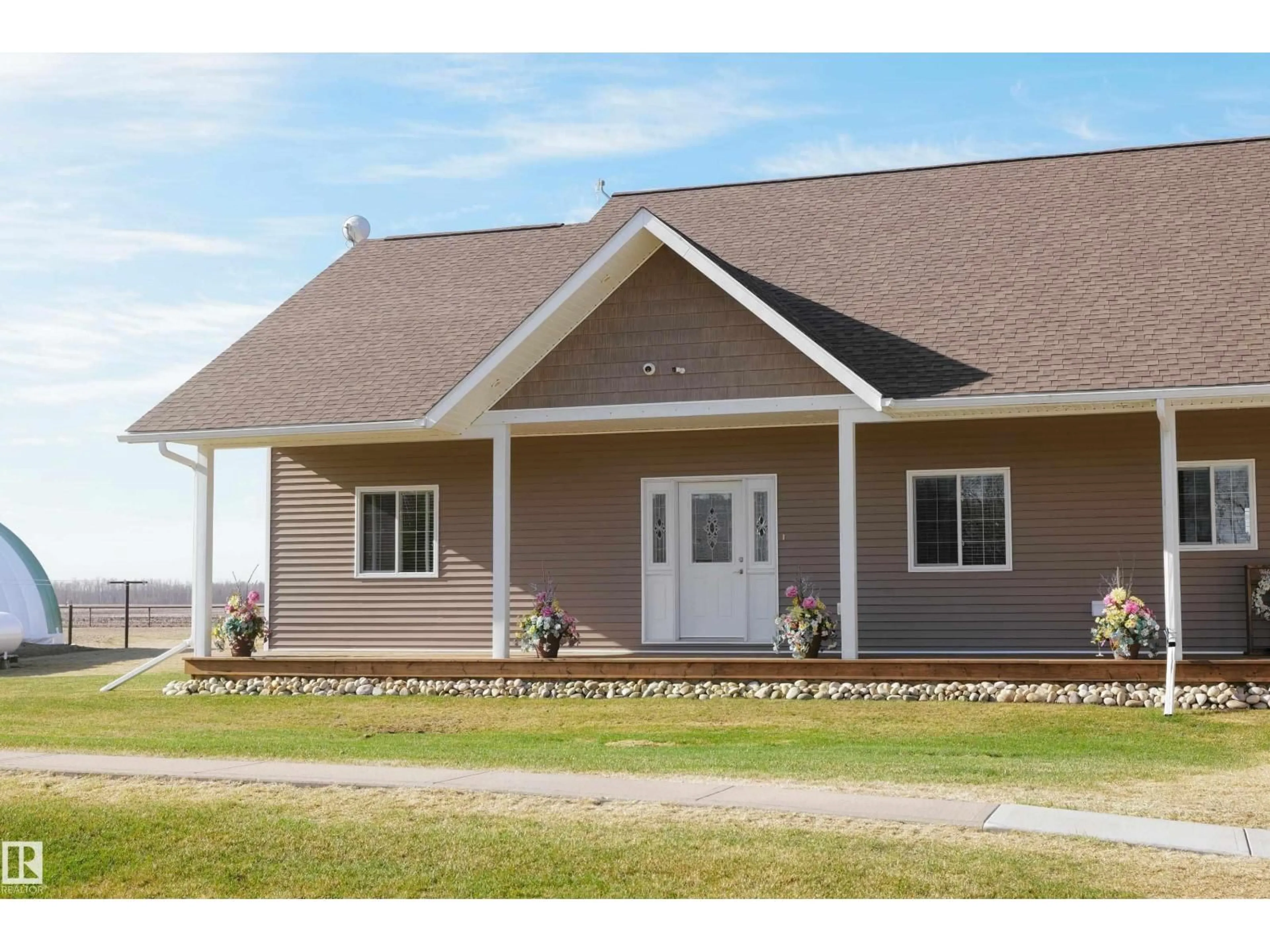 Home with vinyl exterior material, unknown for 1221 TWP RD 603A, Rural Westlock County Alberta T7P2P5