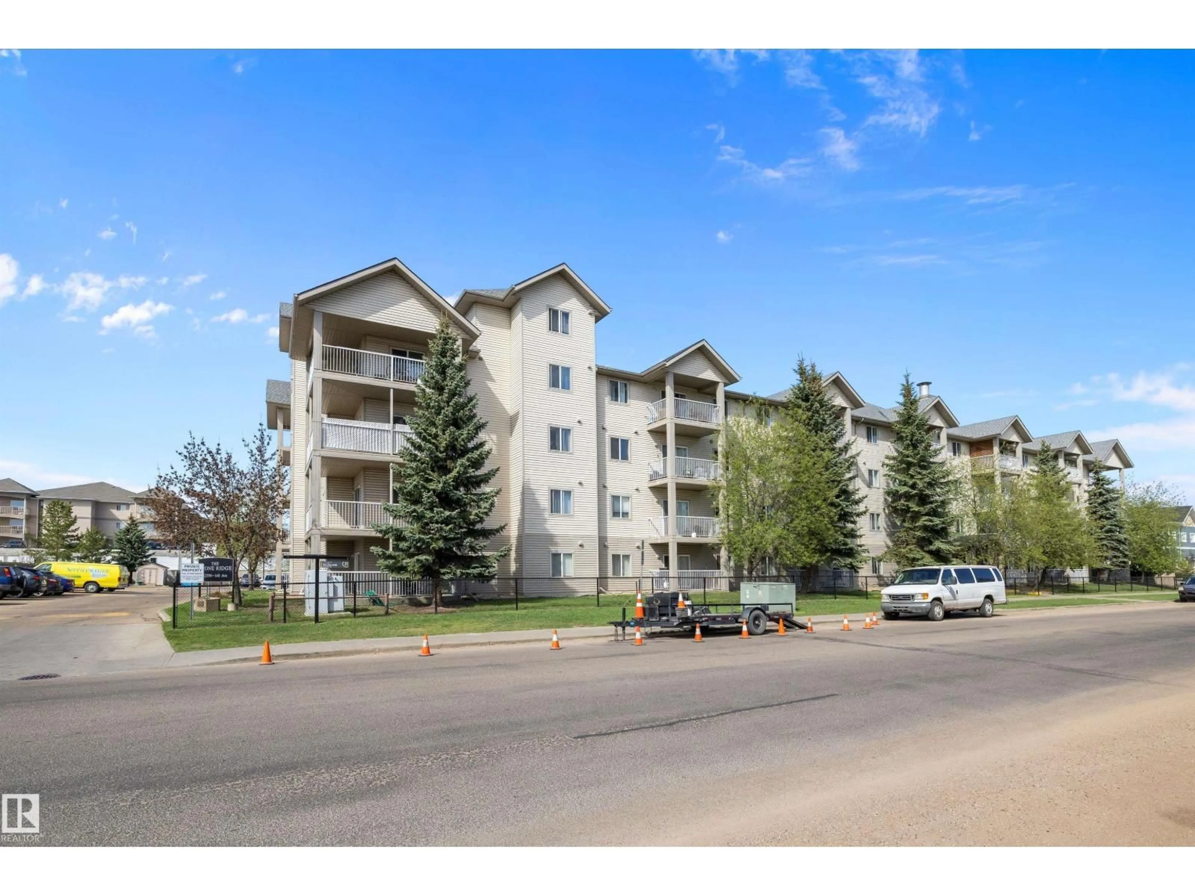 Unknown for 12550 - 415 140 AV, Edmonton Alberta T5X6J4