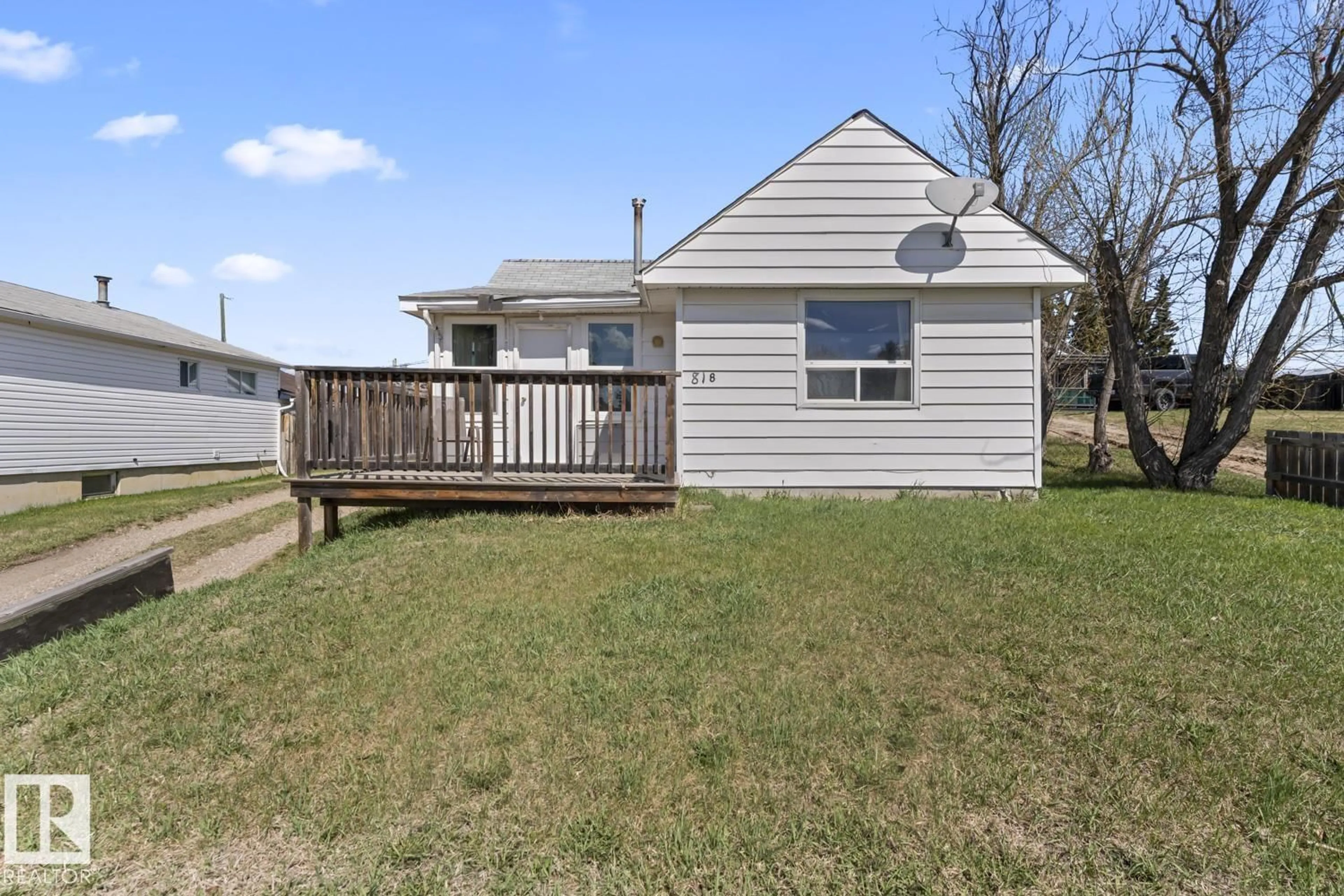 Shed for 818 11 AV, Cold Lake Alberta T9M1J1