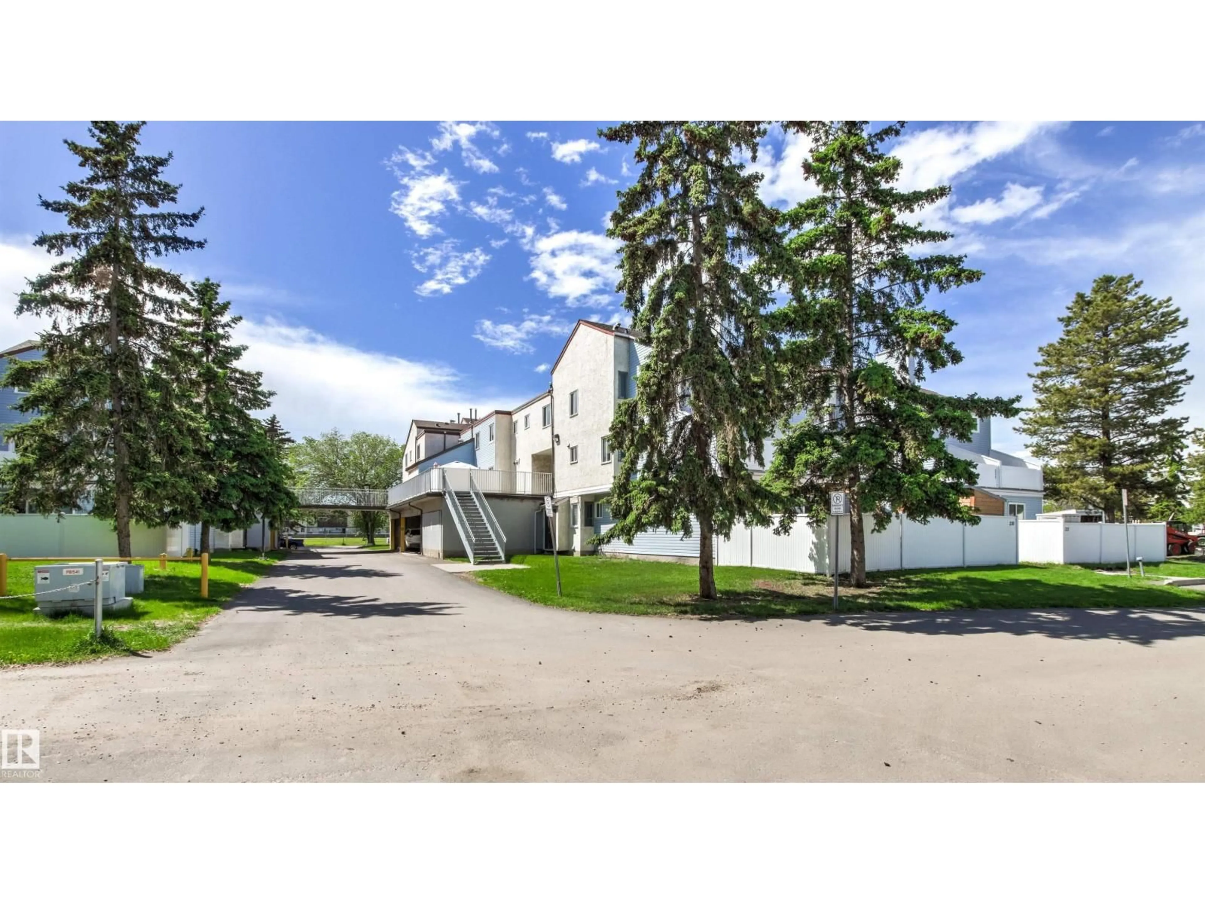 Unknown for 53 LANCASTER TC, Edmonton Alberta T5X5B4