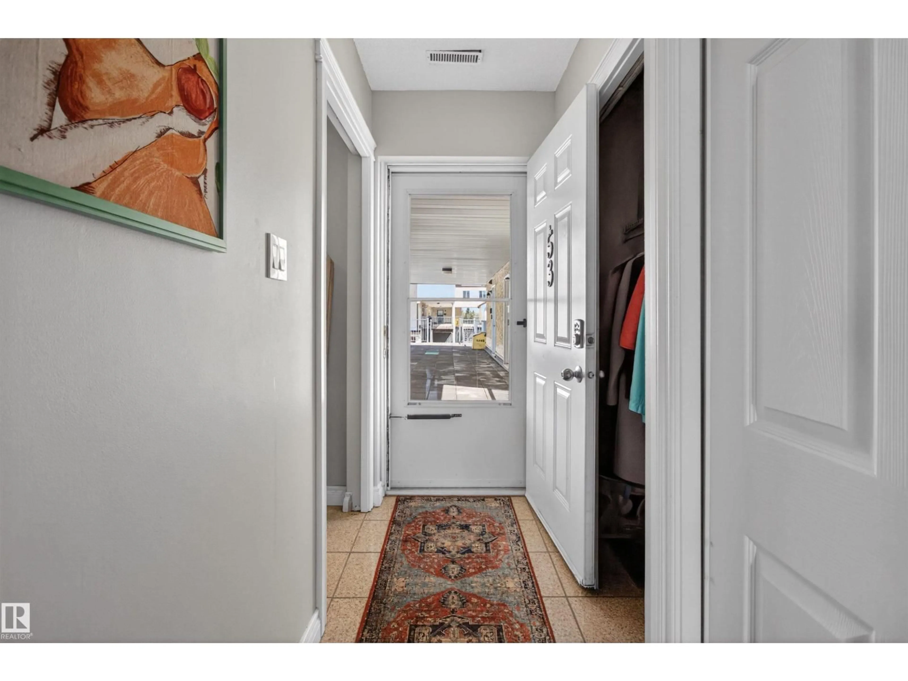 Indoor entryway for 53 LANCASTER TC, Edmonton Alberta T5X5B4