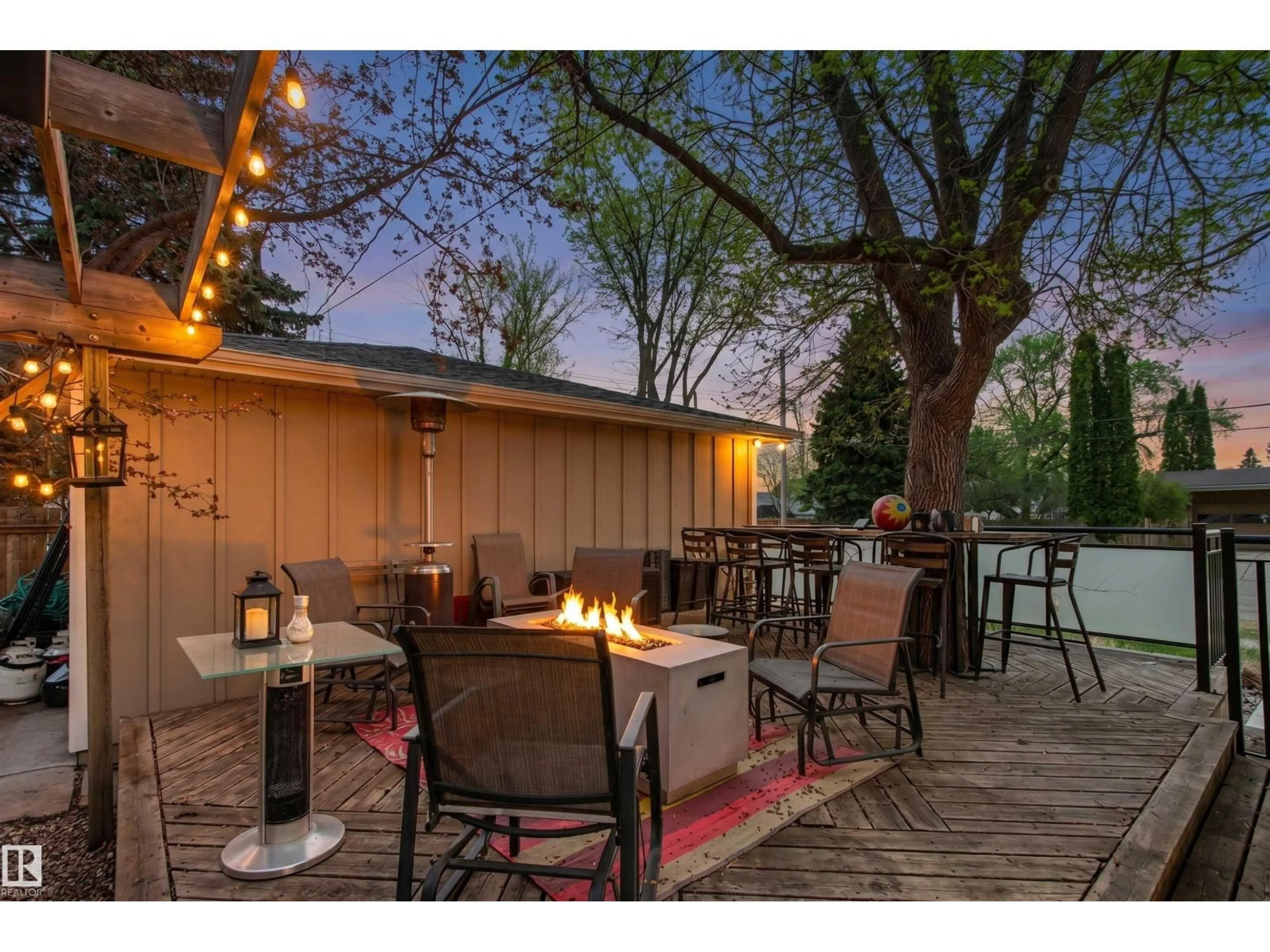 Patio, street for 14608 97 AV, Edmonton Alberta T5N0E6