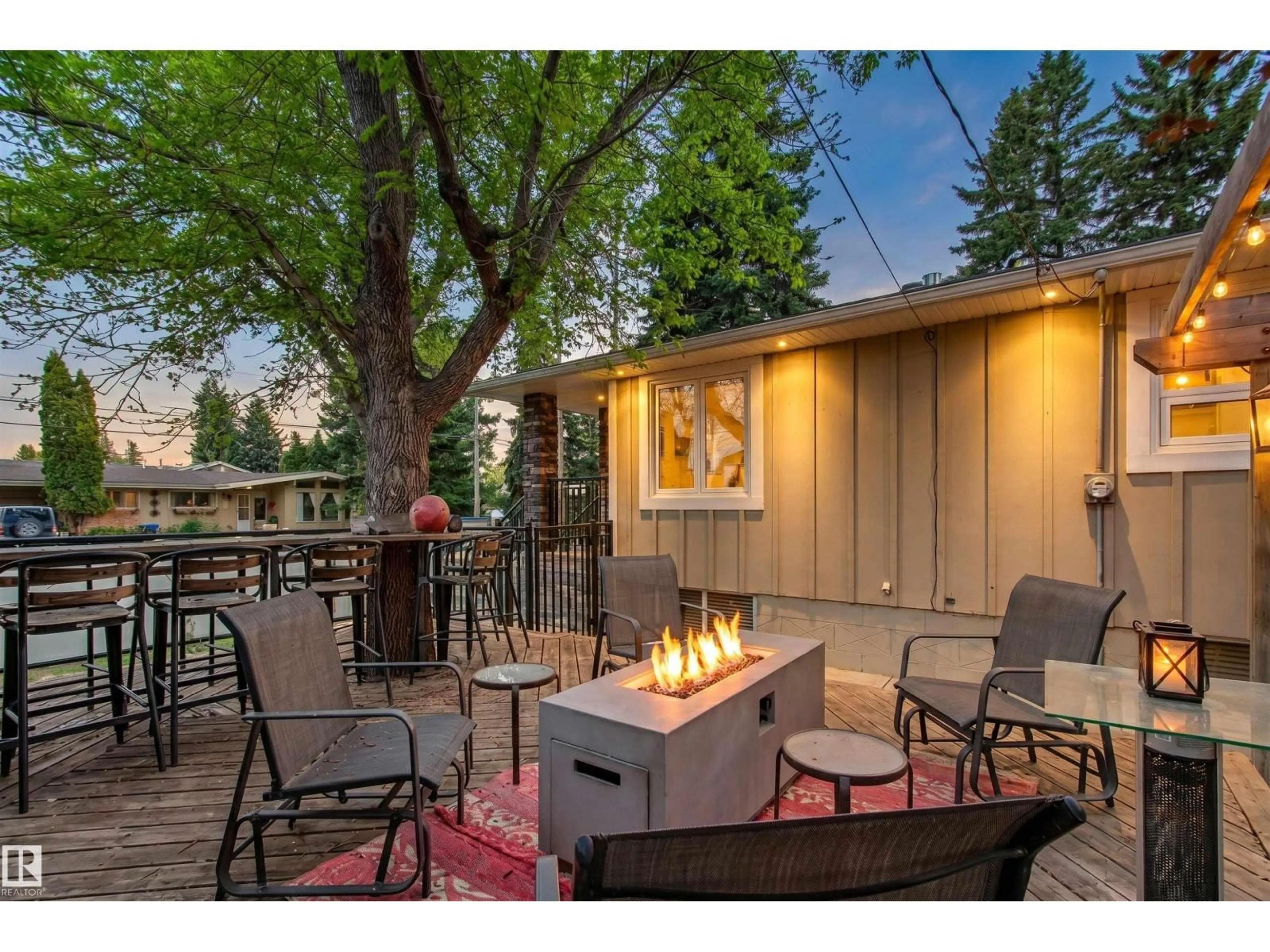 Patio, unknown for 14608 97 AV, Edmonton Alberta T5N0E6