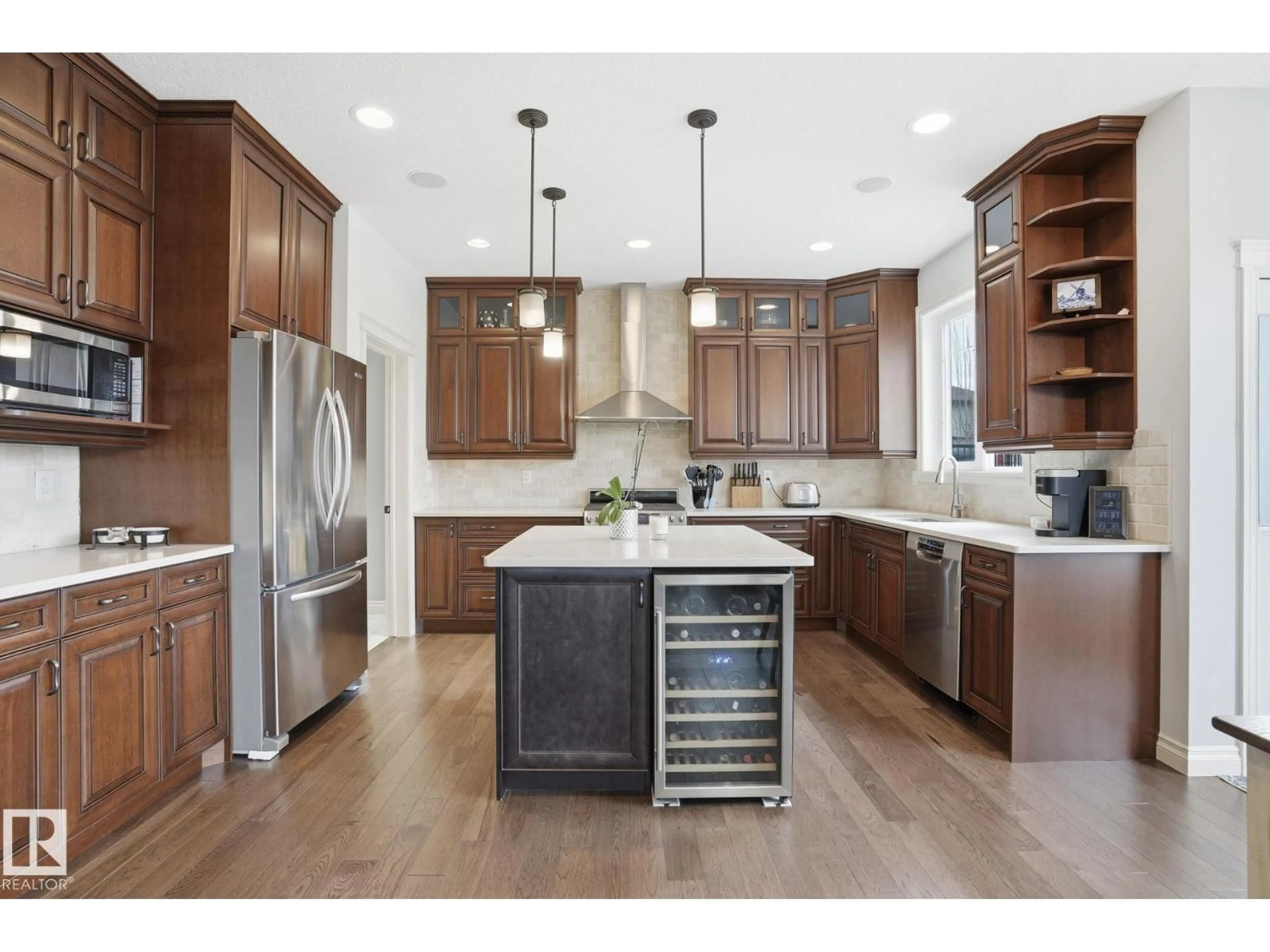 Open concept kitchen, unknown for 10 VERONA CR, Spruce Grove Alberta T7X0J7