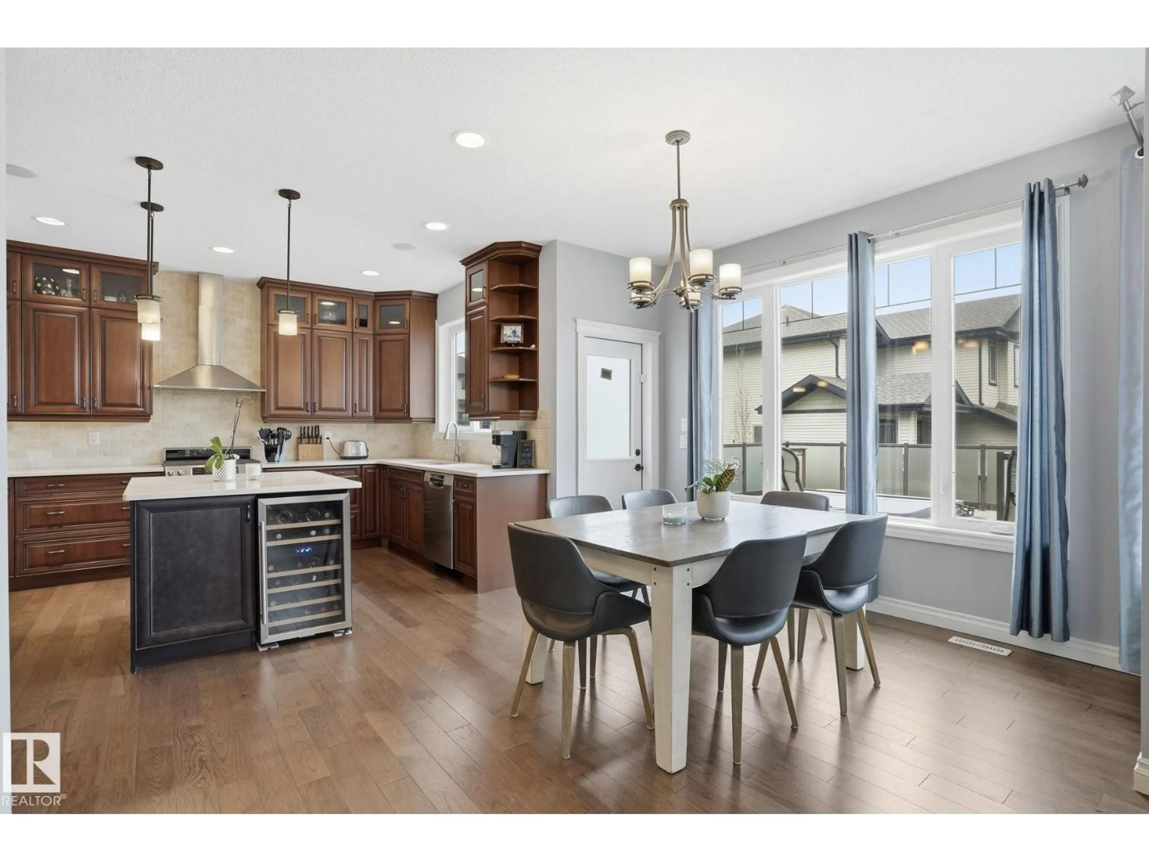 Open concept kitchen, unknown for 10 VERONA CR, Spruce Grove Alberta T7X0J7
