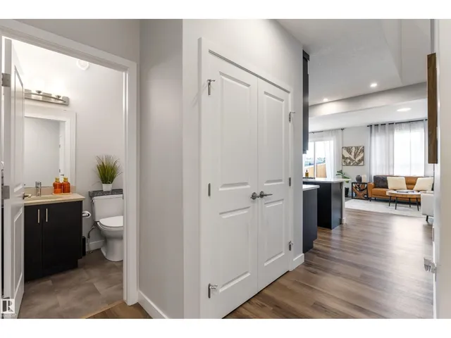 4853 KINNEY RD, Edmonton 2