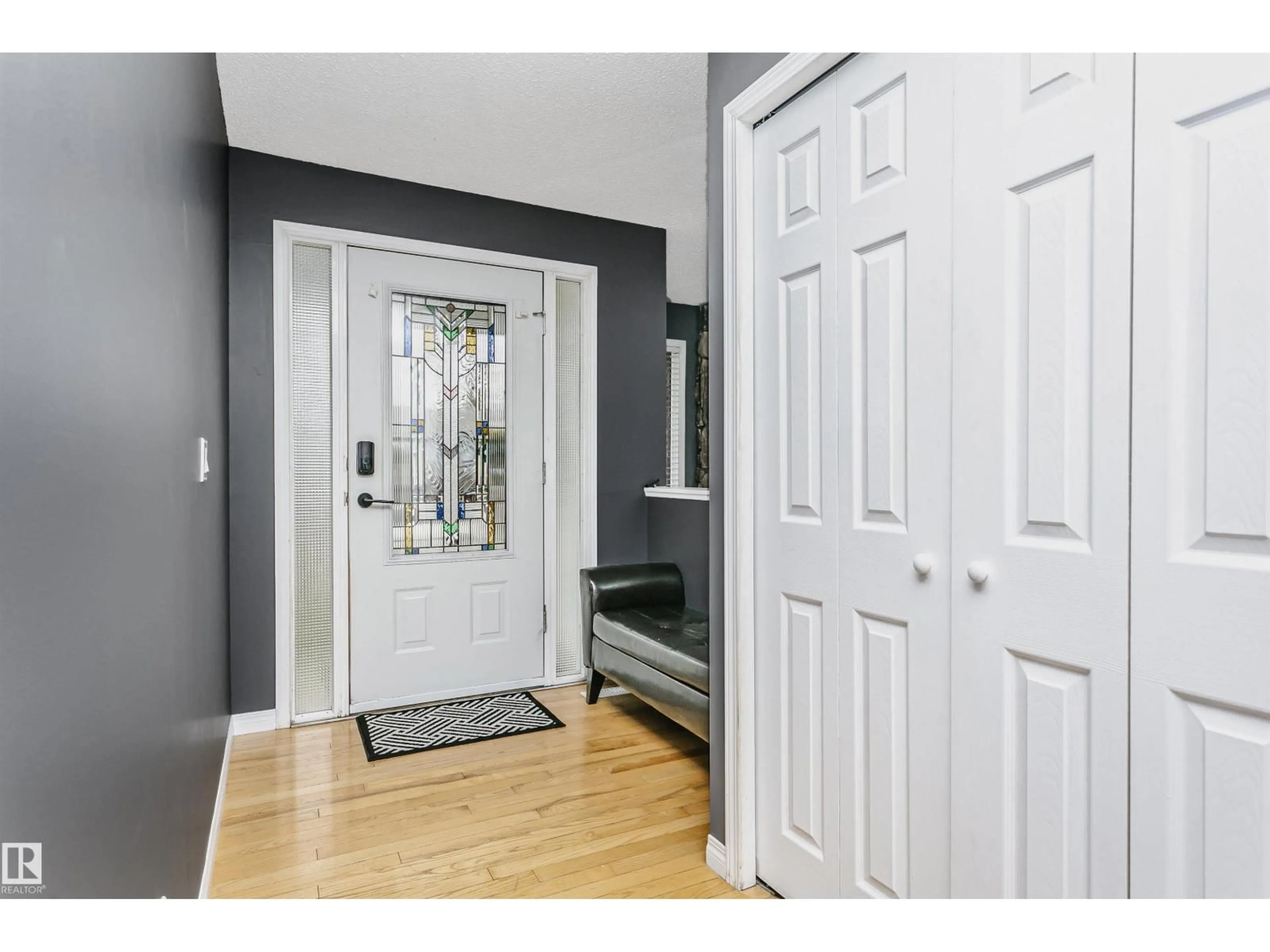 Indoor entryway for 4708 45 ST, Gibbons Alberta T0A1N0