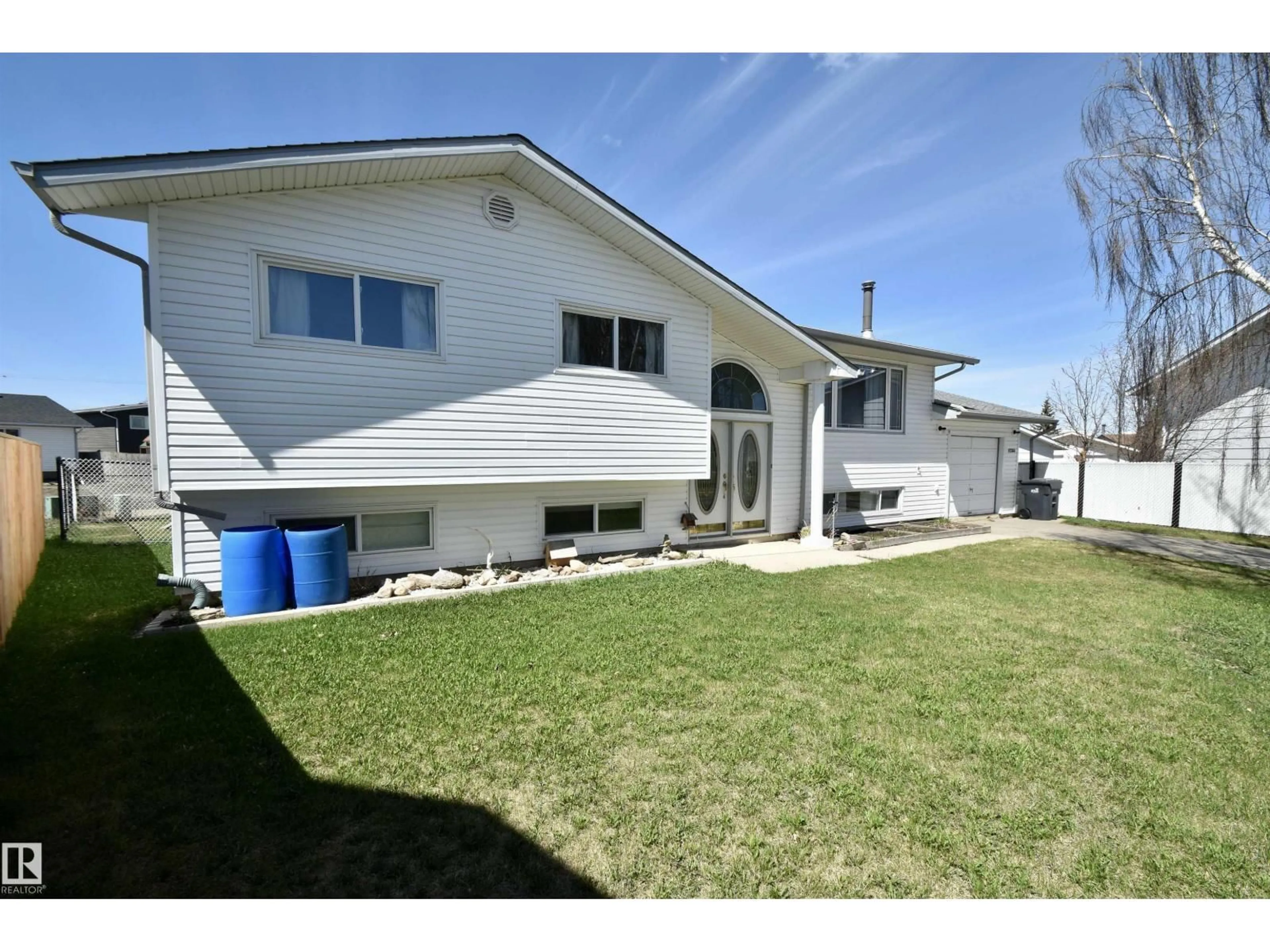 Home with vinyl exterior material, street for 4126A 47 AV, St. Paul Town Alberta T0A3A2