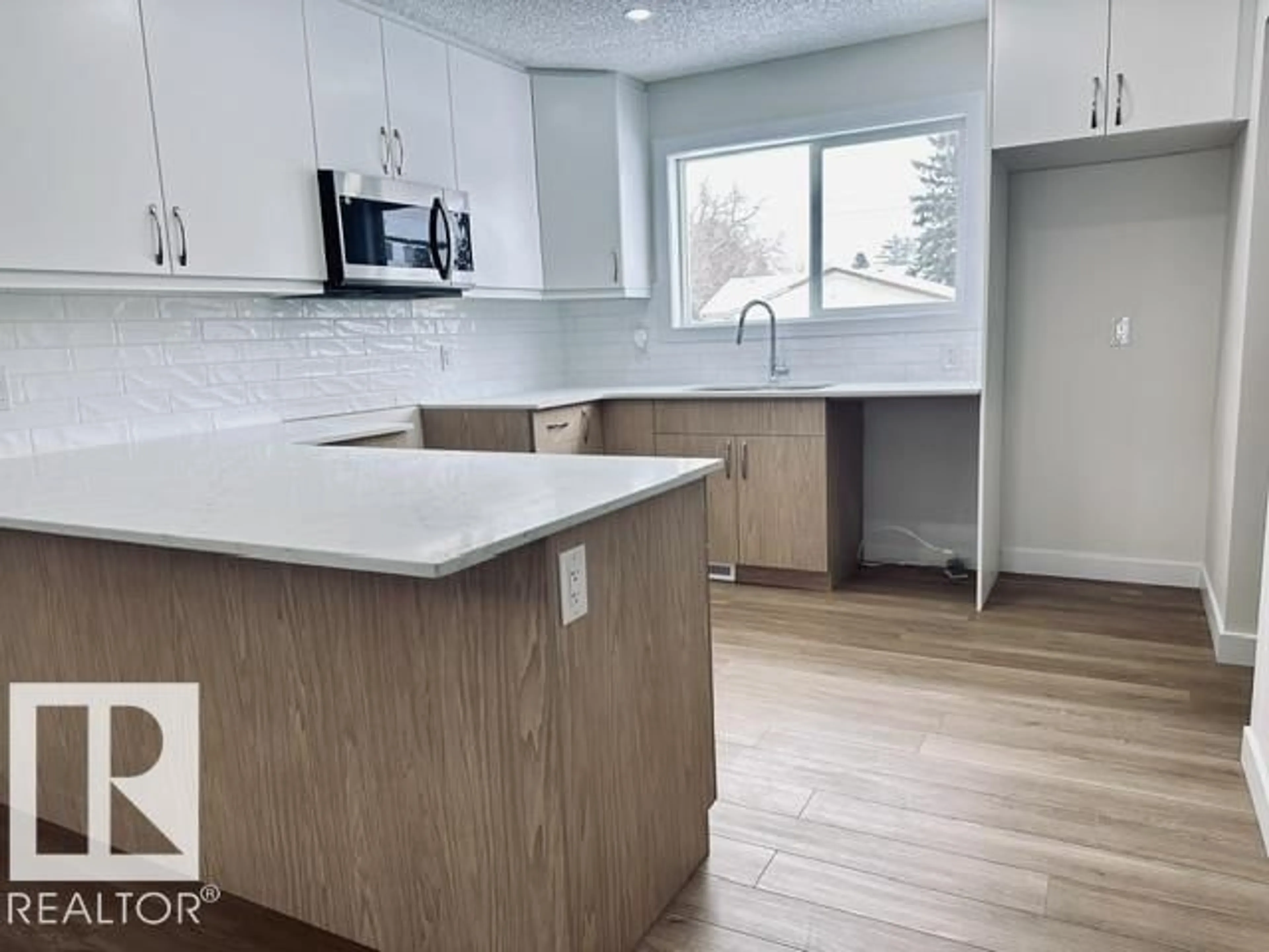 Open concept kitchen, unknown for 4843 115 AV, Edmonton Alberta T5W0W3