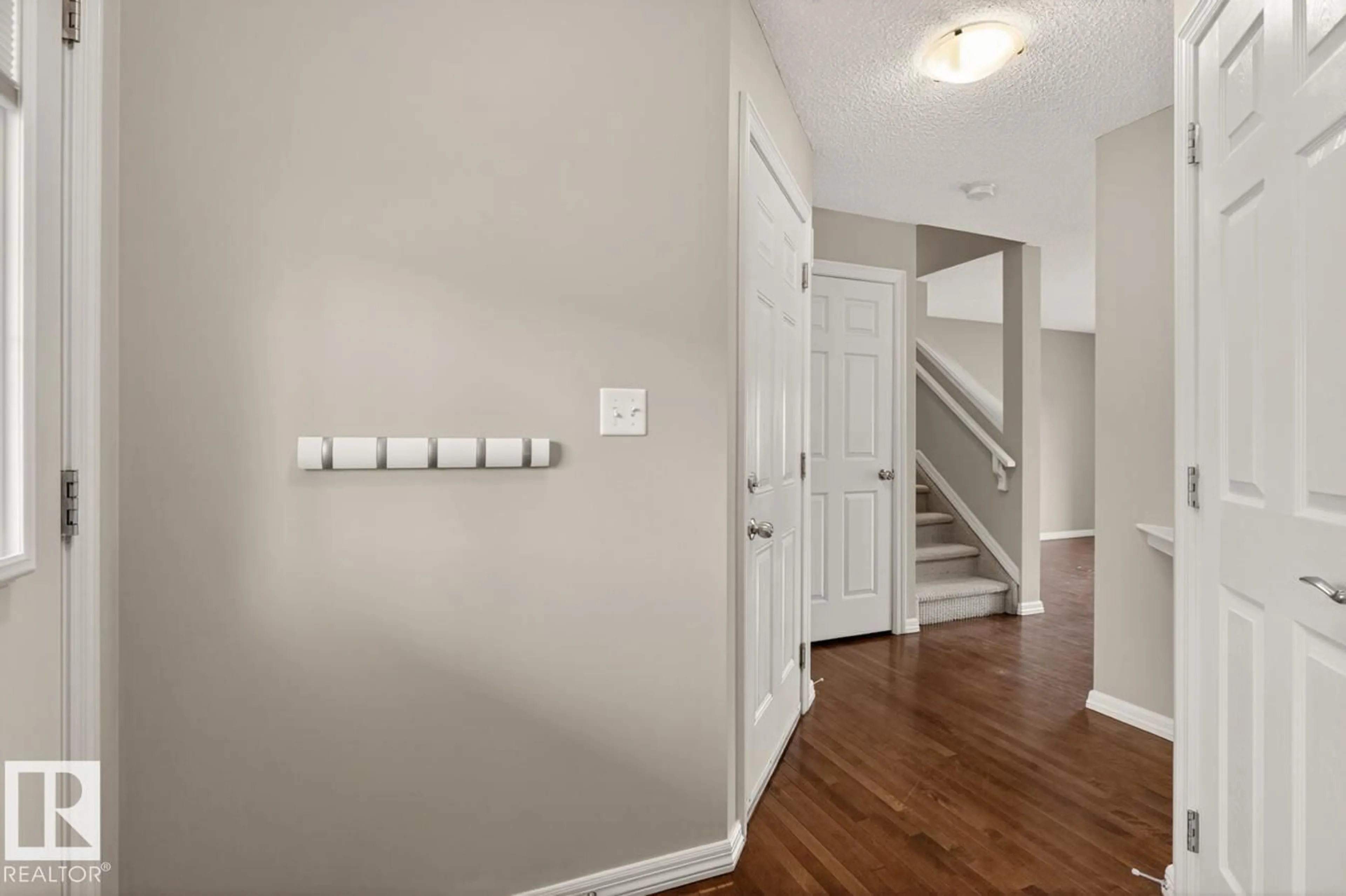 Indoor entryway for 55 KEYSTONE CR, Leduc Alberta T9E0M5