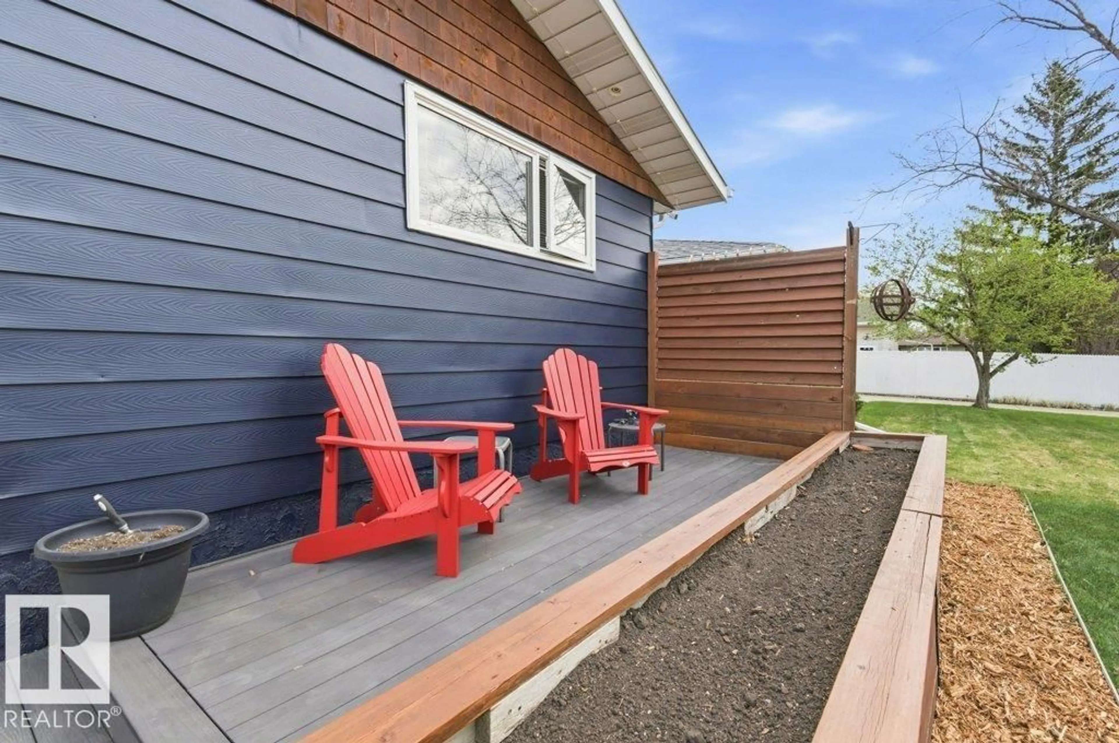 Patio, street for 64 GARLAND CR, Sherwood Park Alberta T8A2P8